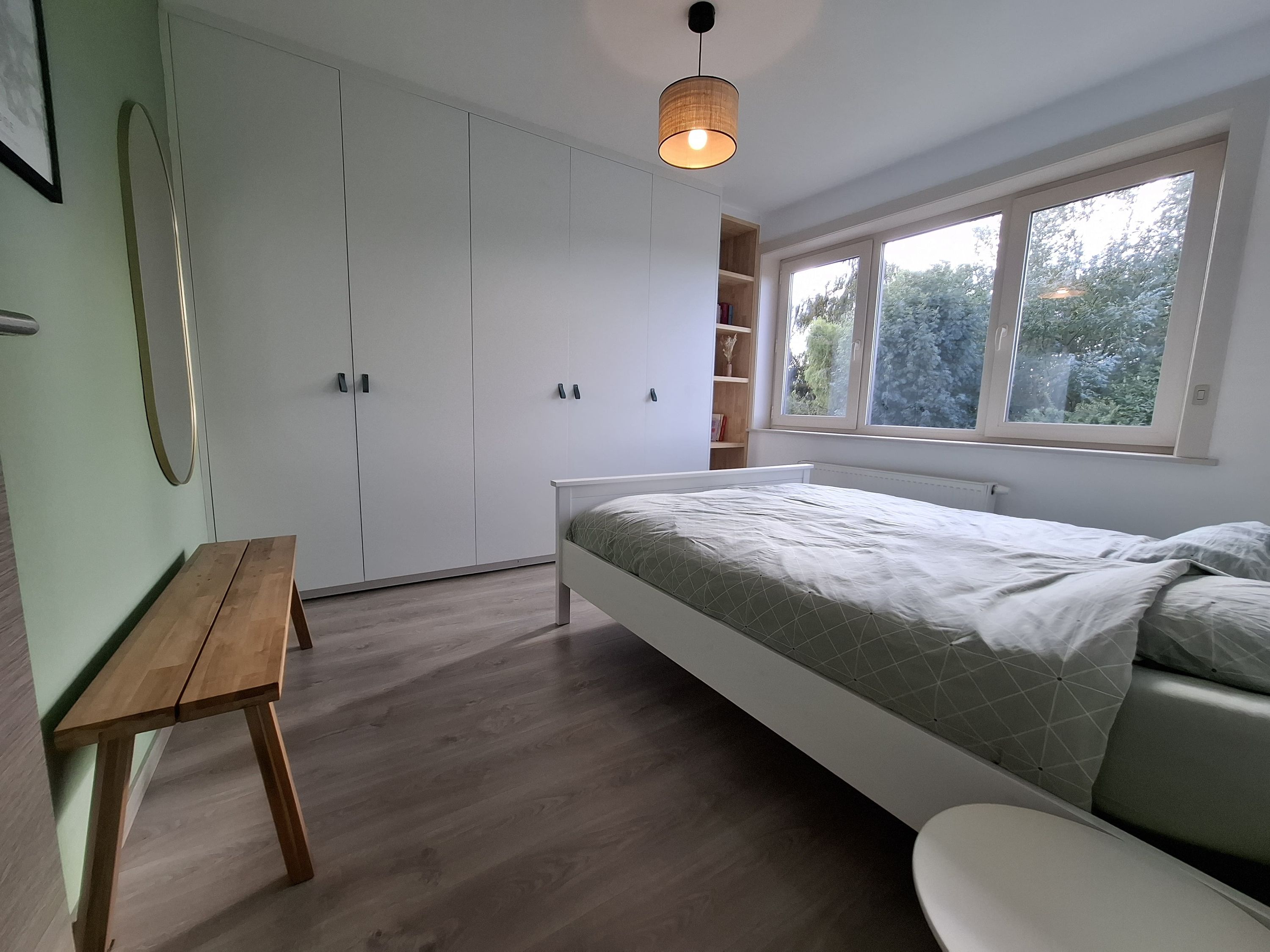 Instapklare gerenoveerde woning met 3 slaapkamers, garage en tuin. - foto 5