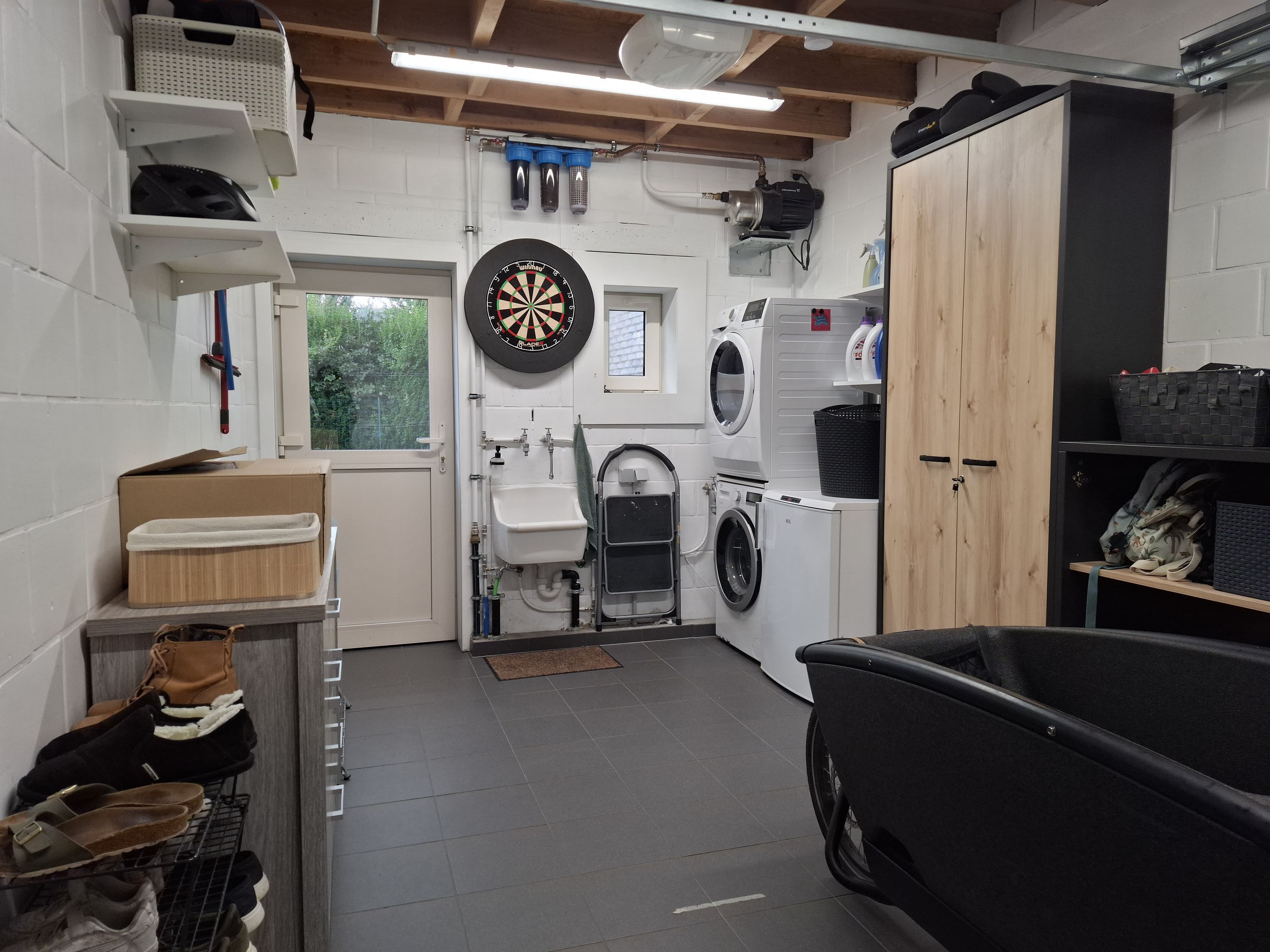 Instapklare gerenoveerde woning met 3 slaapkamers, garage en tuin. - foto 9