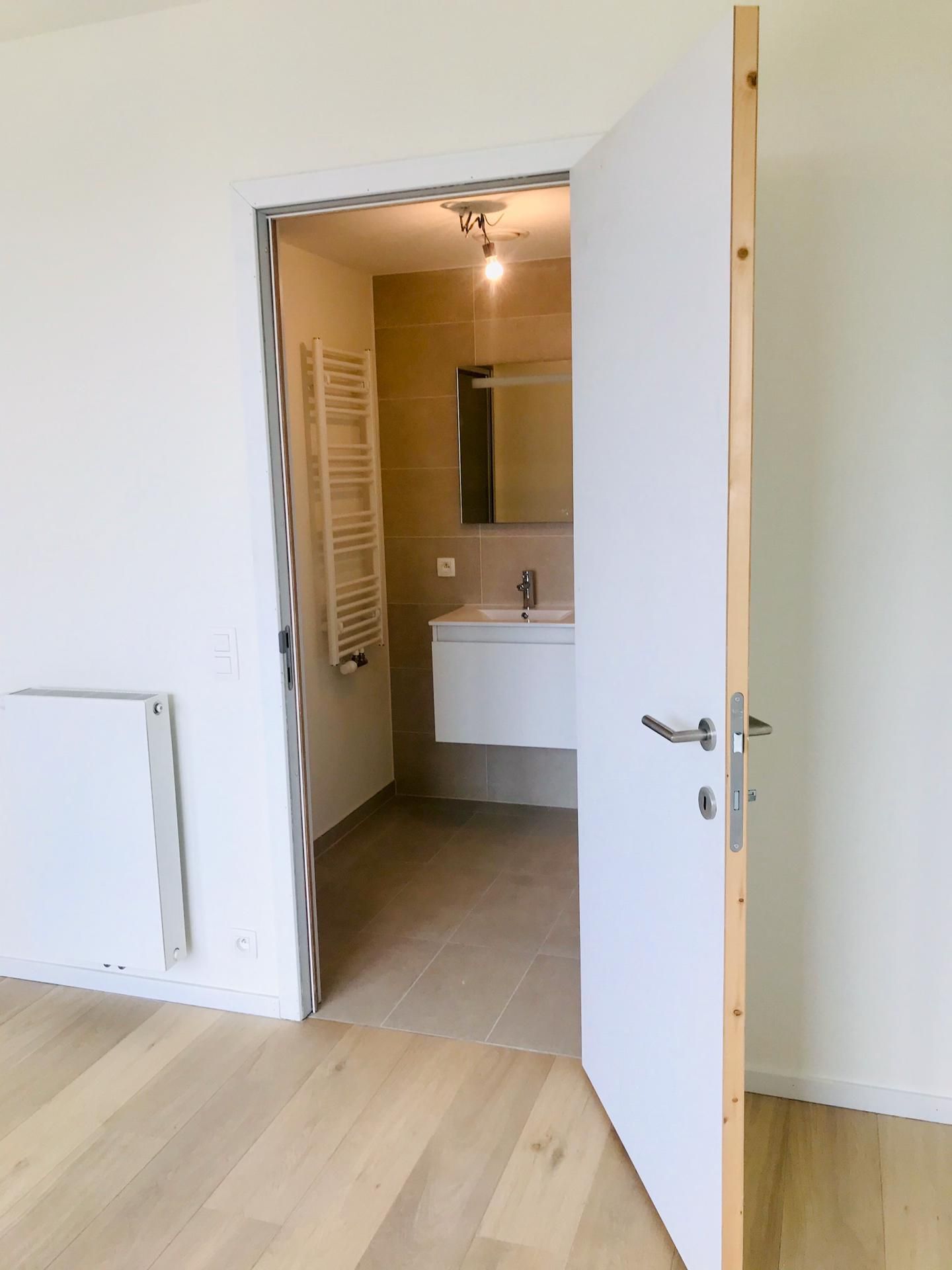 Beau studio plein sud avec terrasse de 25 m2 - foto 5