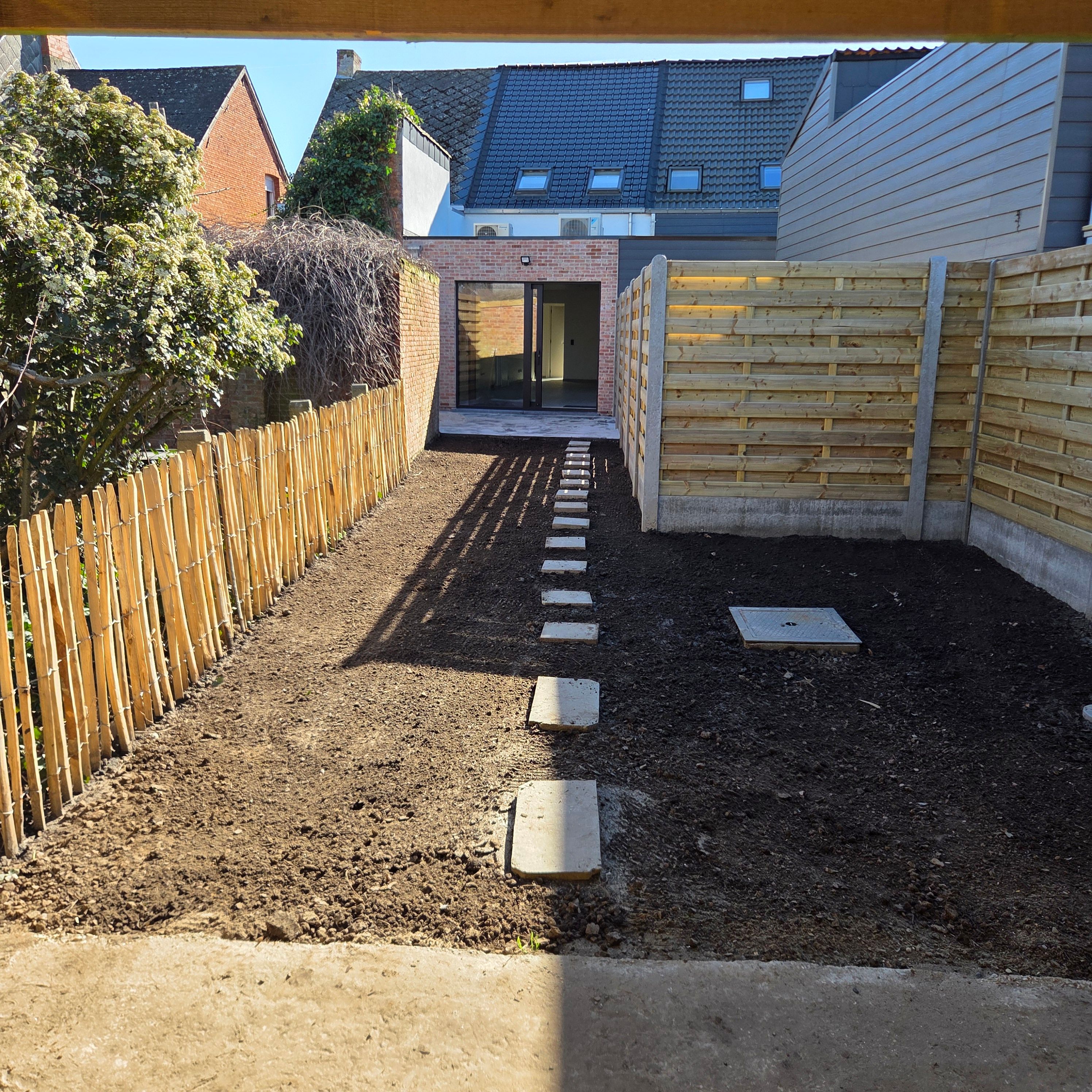 Volledig gerenoveerde woning met zonnige tuin! - foto 8