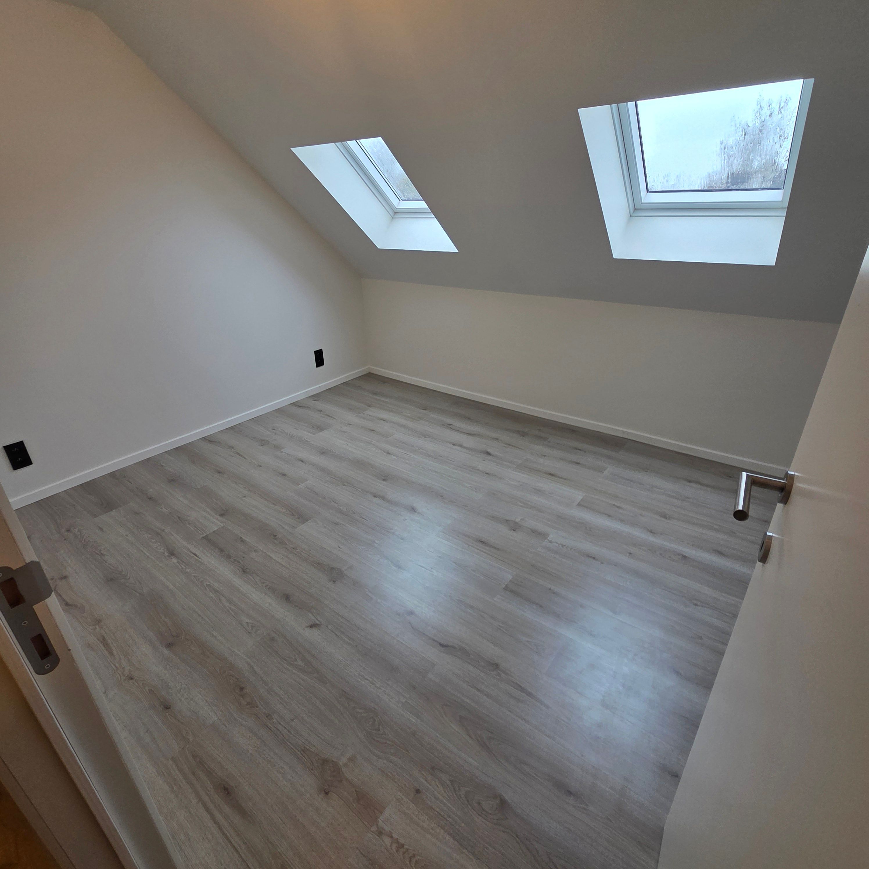 Volledig gerenoveerde woning met zonnige tuin! - foto 9