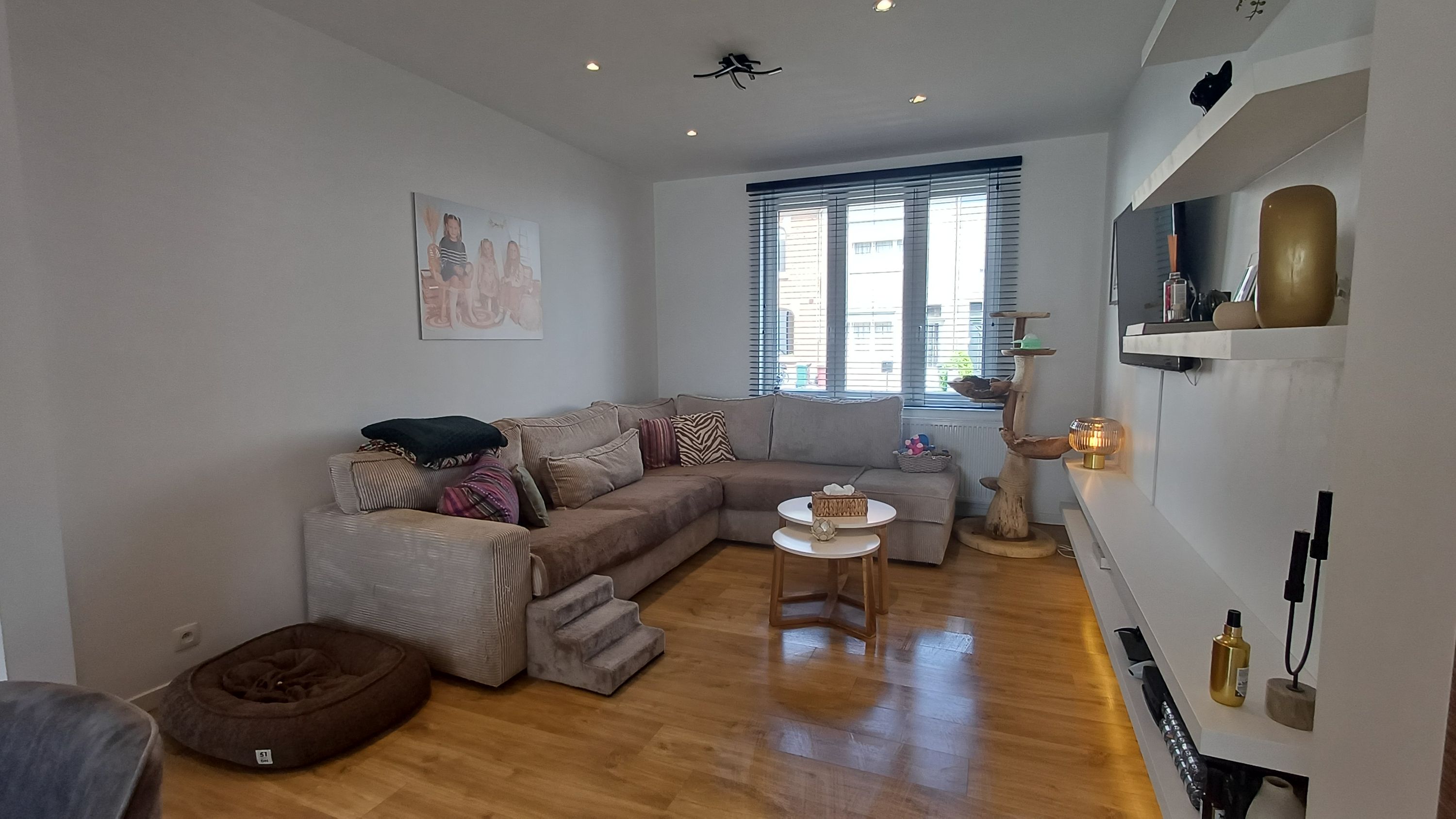 Charmant recent gerenoveerd huis met 4 slaapkamers! - foto 3