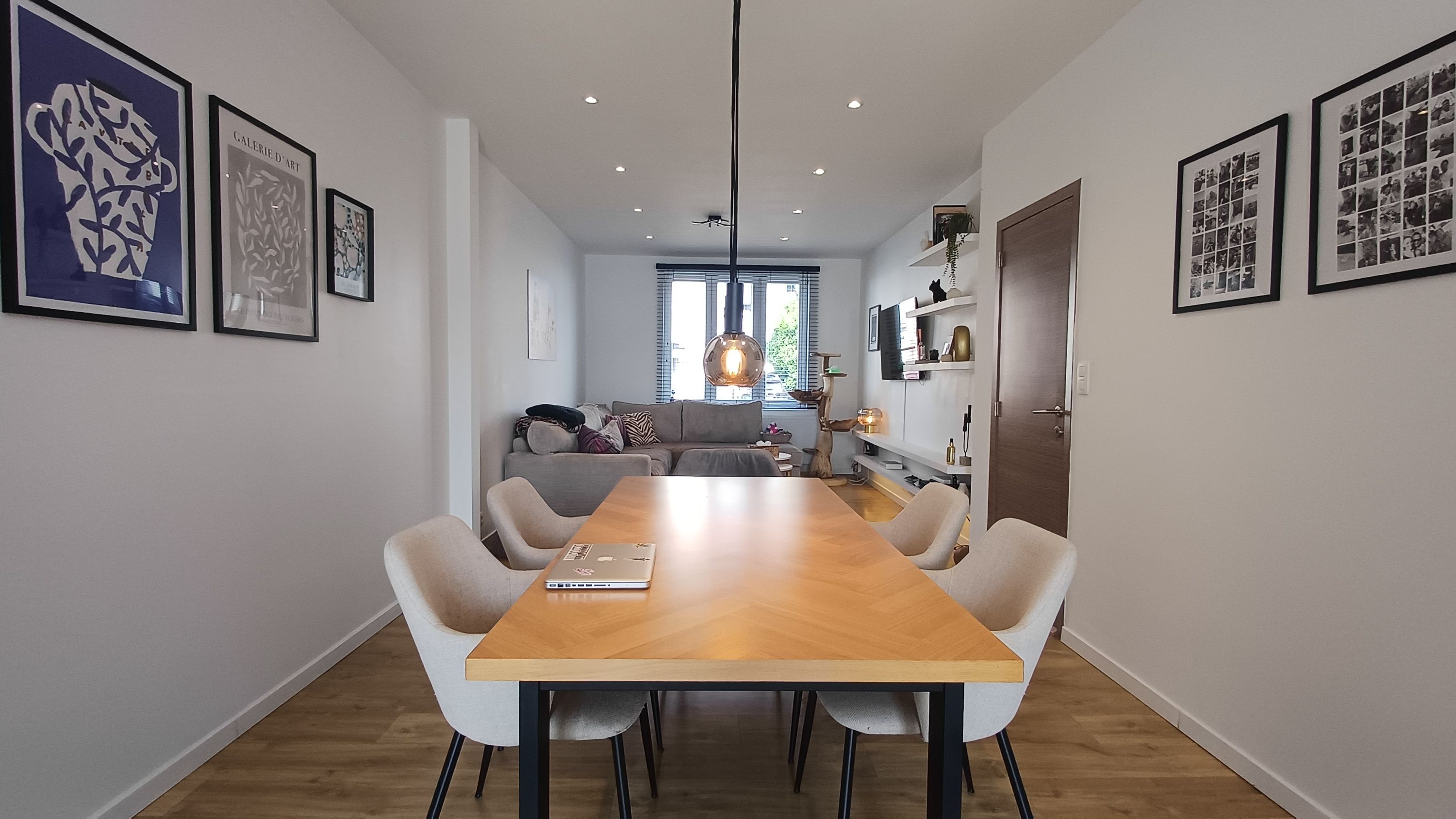 Charmant recent gerenoveerd huis met 4 slaapkamers! - foto 2