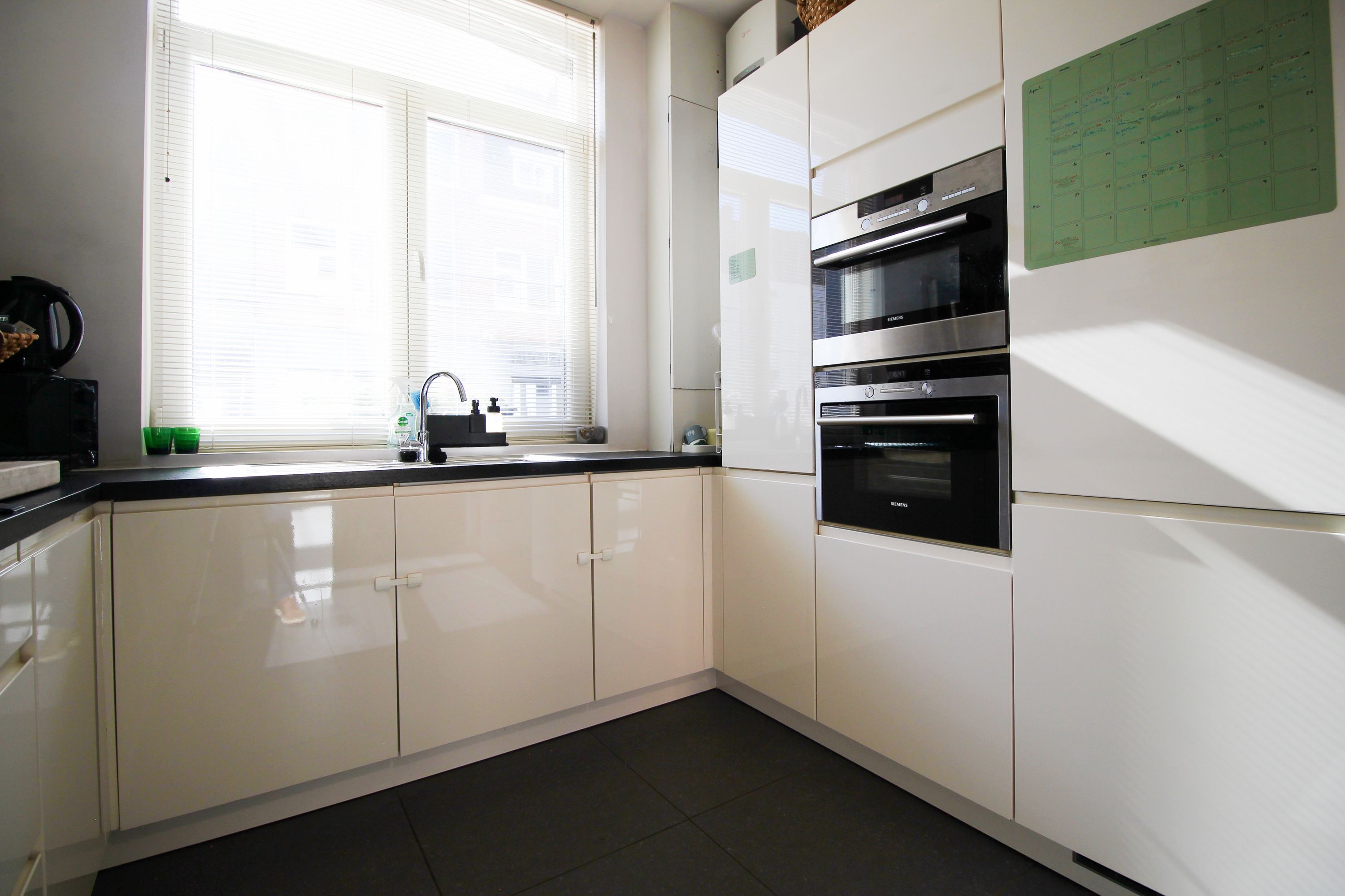 Instapklaar huis (EPC A) met ruime stadstuin (geen inkijk) - foto 2