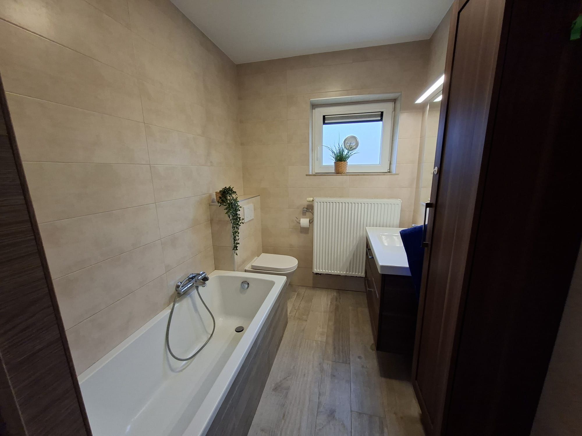 Ruime vrijstaande woning met 5 slaapkamers en grote tuin in Heusden-Zolder! - foto 5