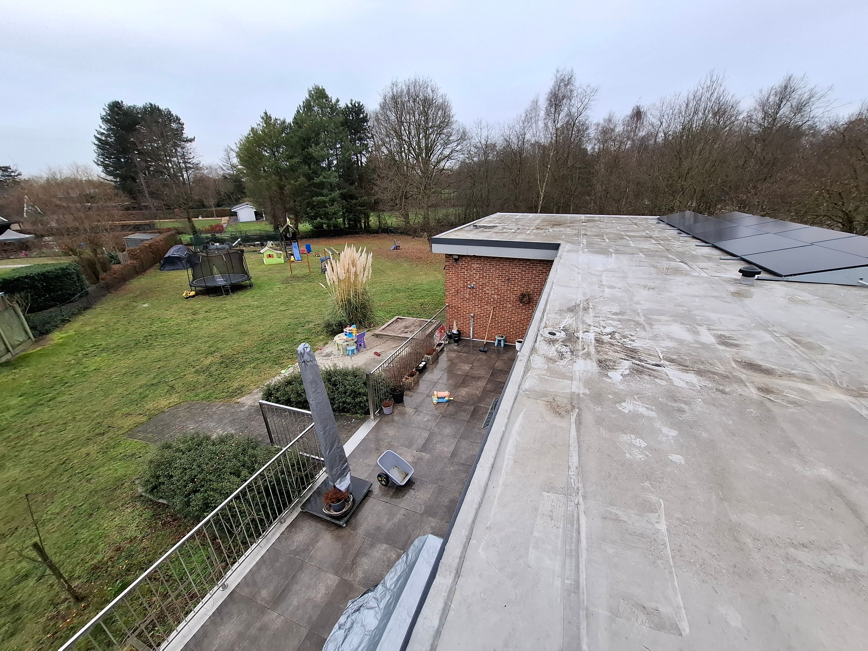 Ruime vrijstaande woning met 5 slaapkamers en grote tuin in Heusden-Zolder! - foto 6