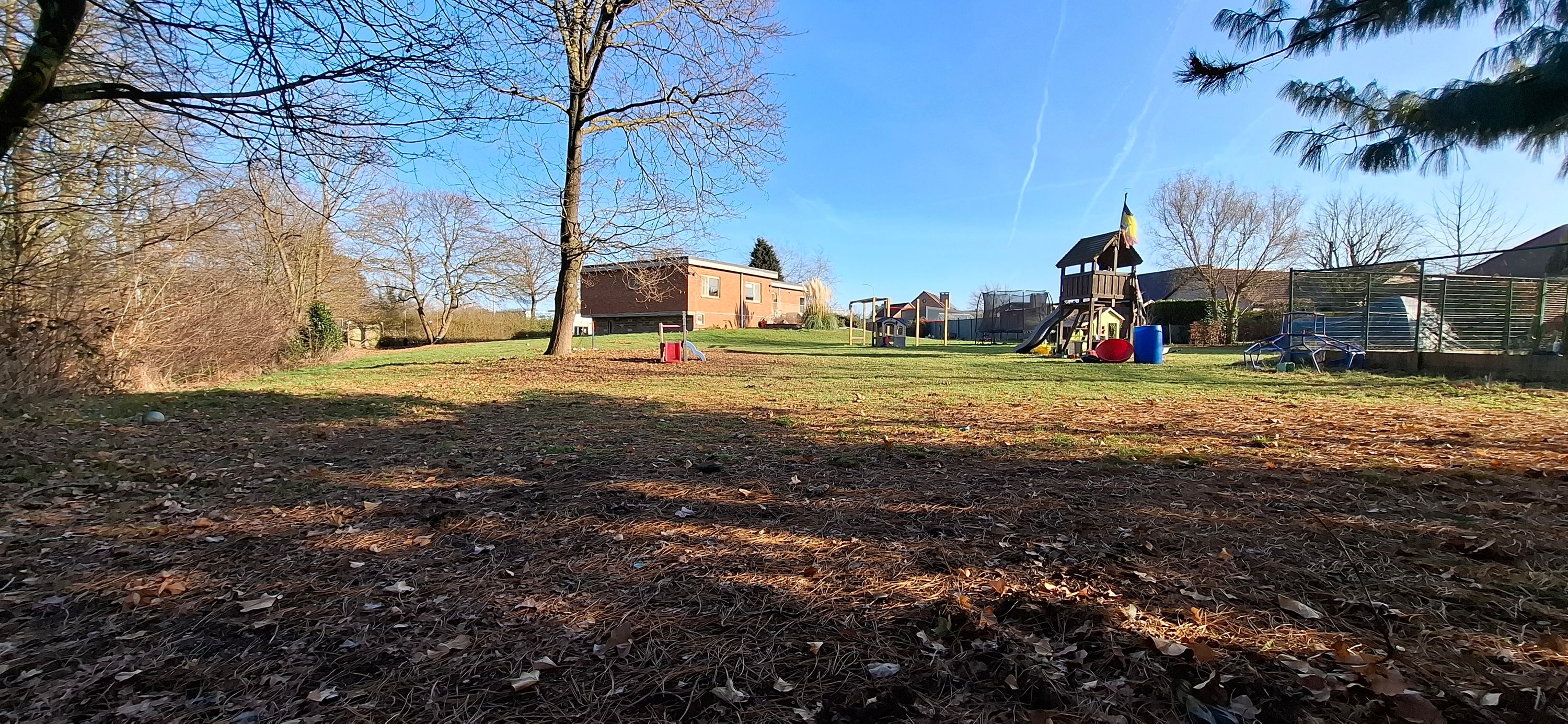 Ruime vrijstaande woning met 5 slaapkamers en grote tuin in Heusden-Zolder! - foto 8