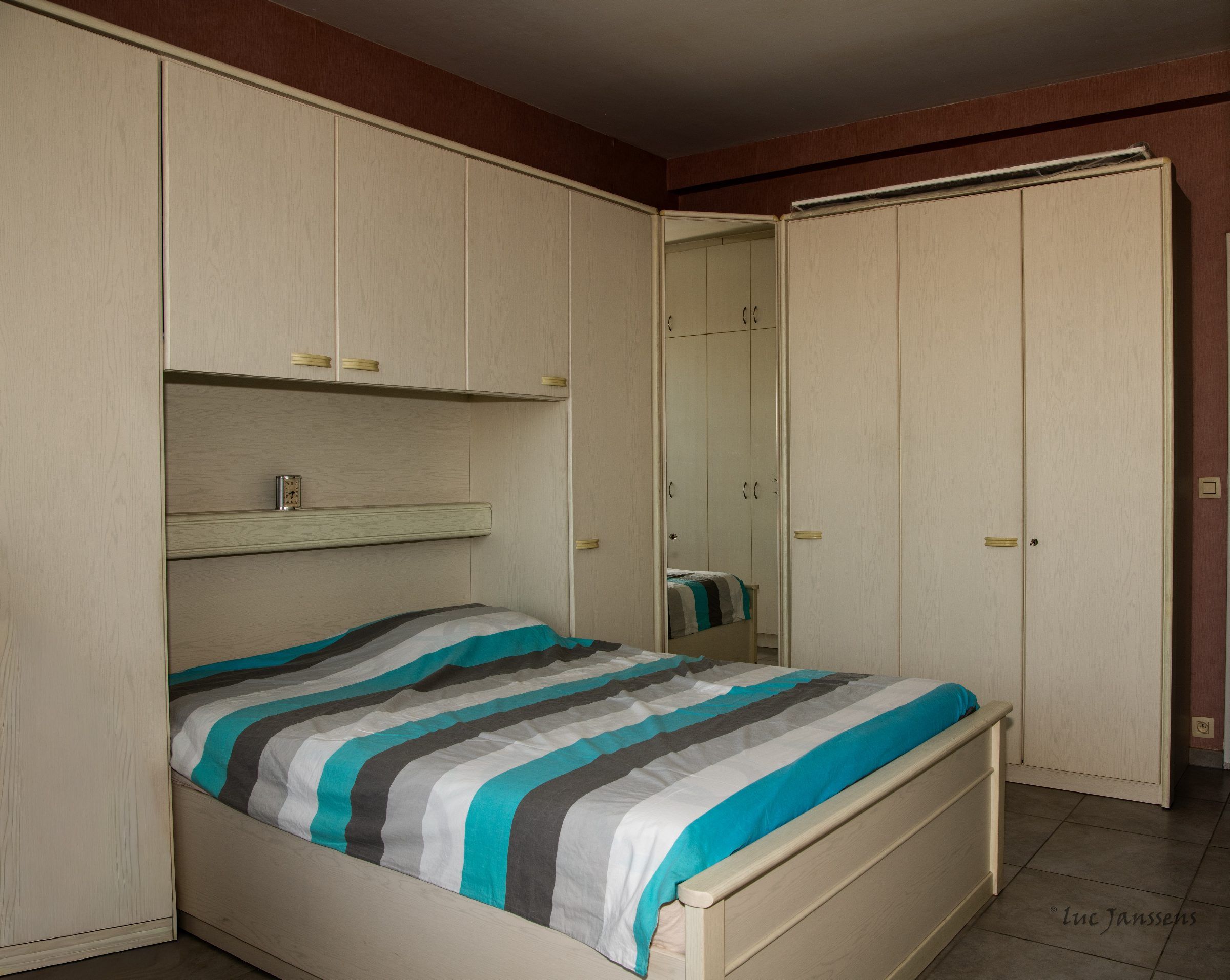 Mooi onderhouden appartement 2 slpks Antwerpen L.O. met zicht op Antwerpen stad! - foto 5