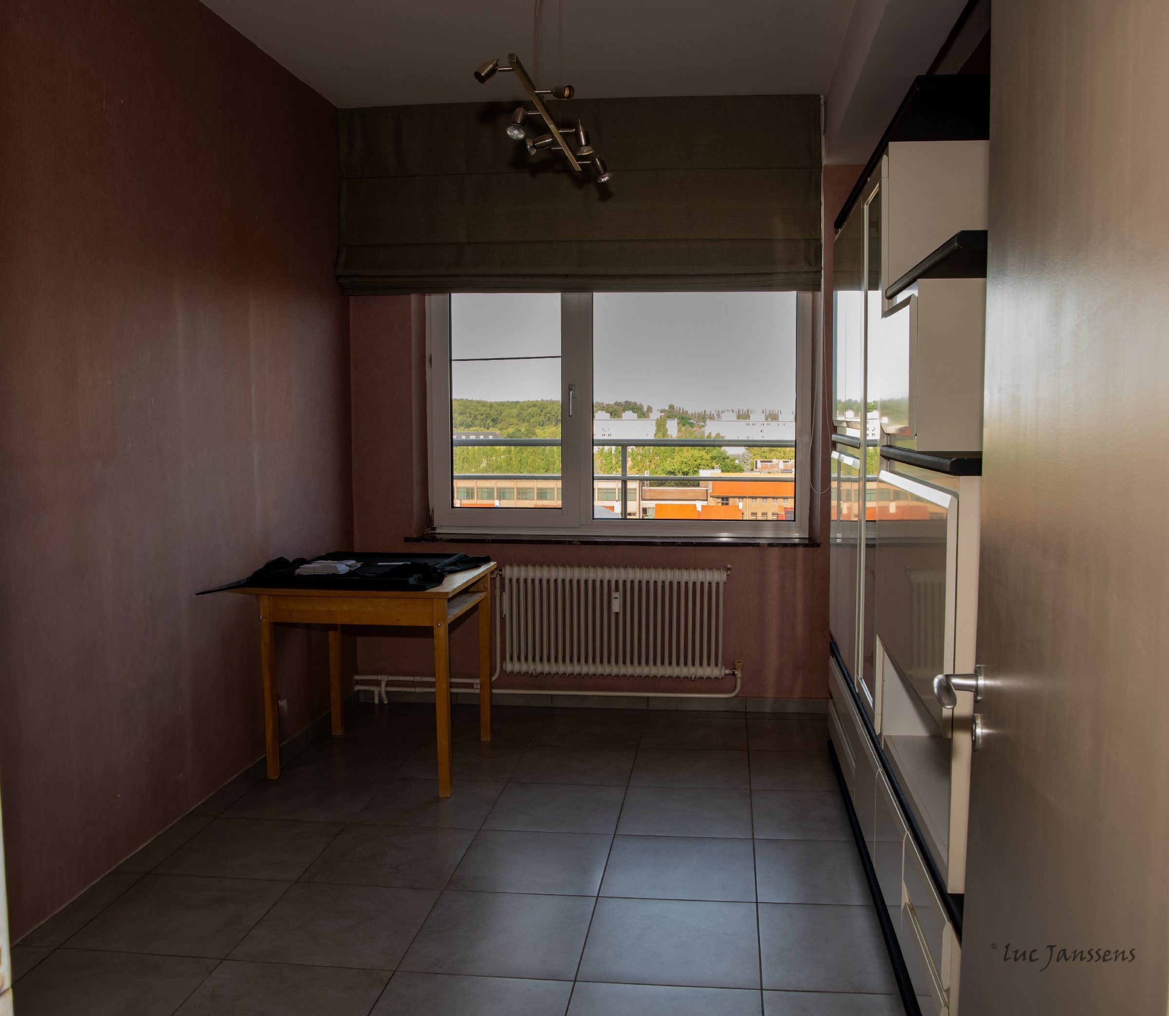Mooi onderhouden appartement 2 slpks Antwerpen L.O. met zicht op Antwerpen stad! - foto 6