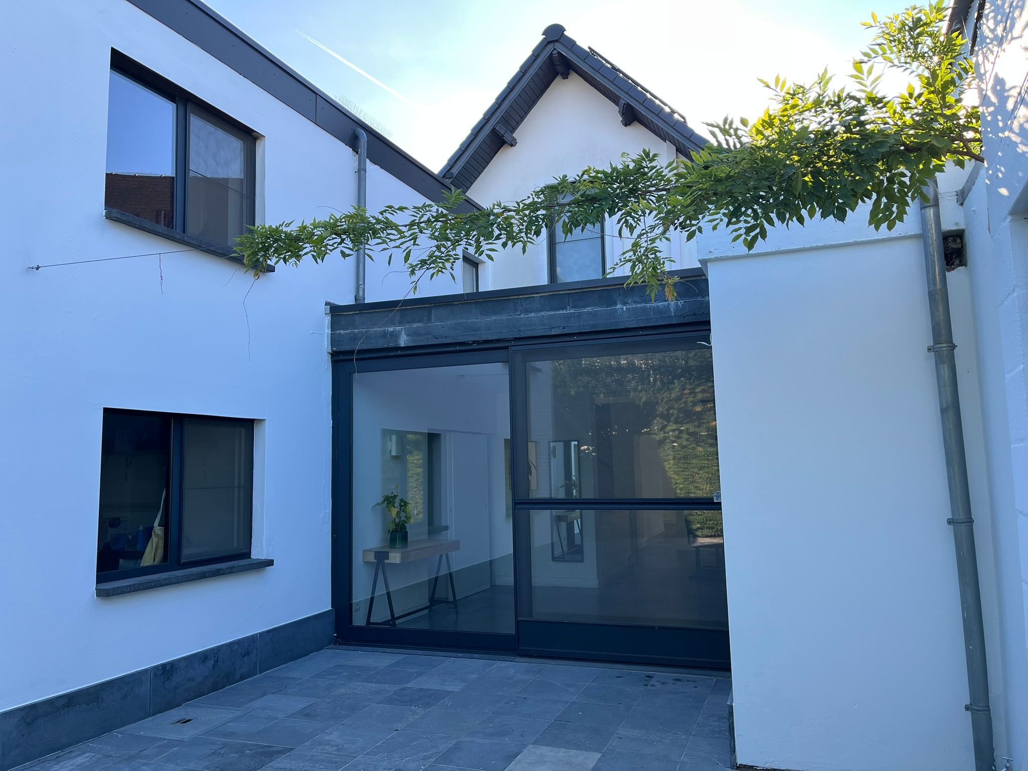 Karaktervolle, instapklare woning met tuin en garage - foto 3