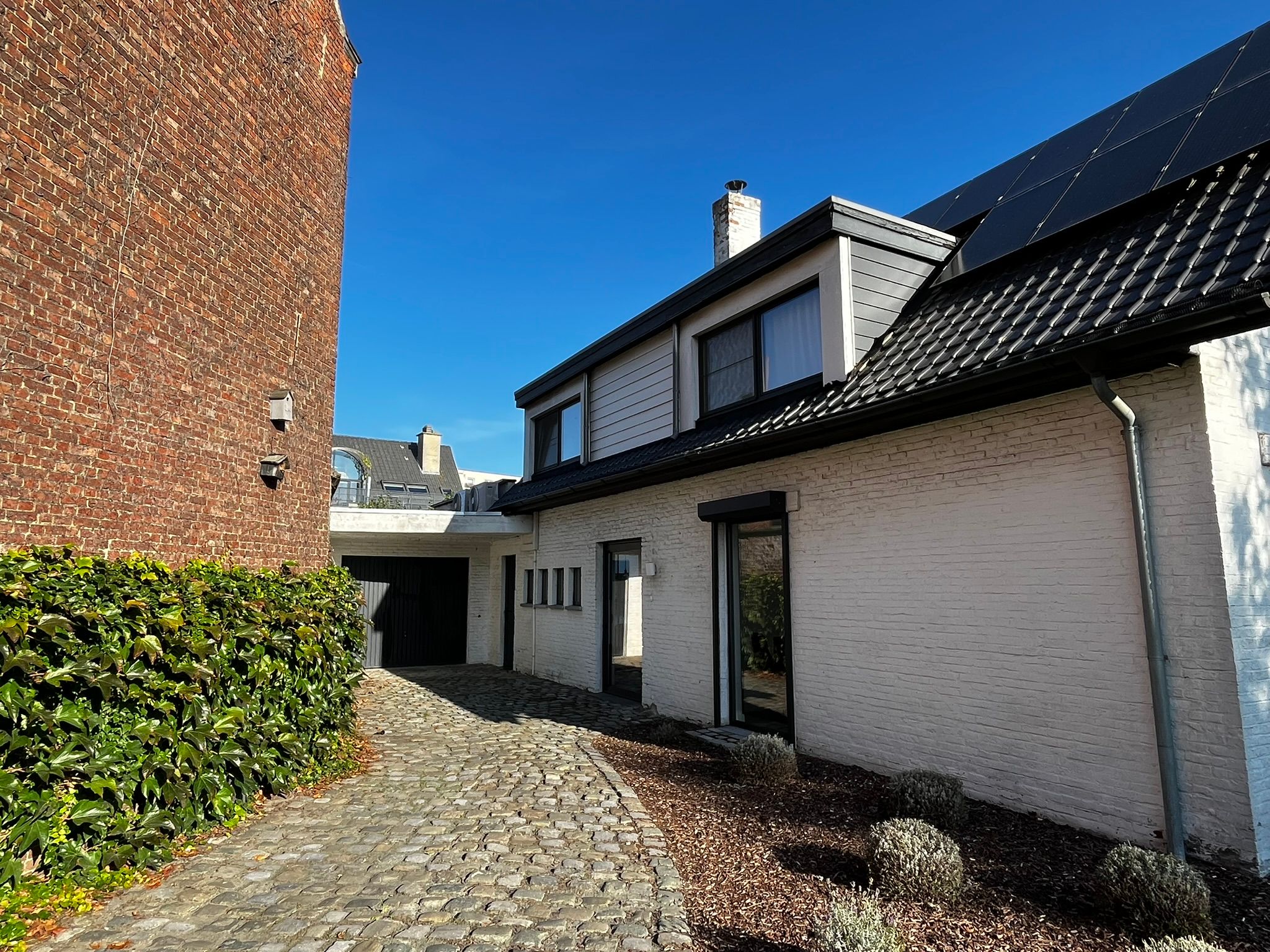 Karaktervolle, instapklare woning met tuin en garage - foto 2