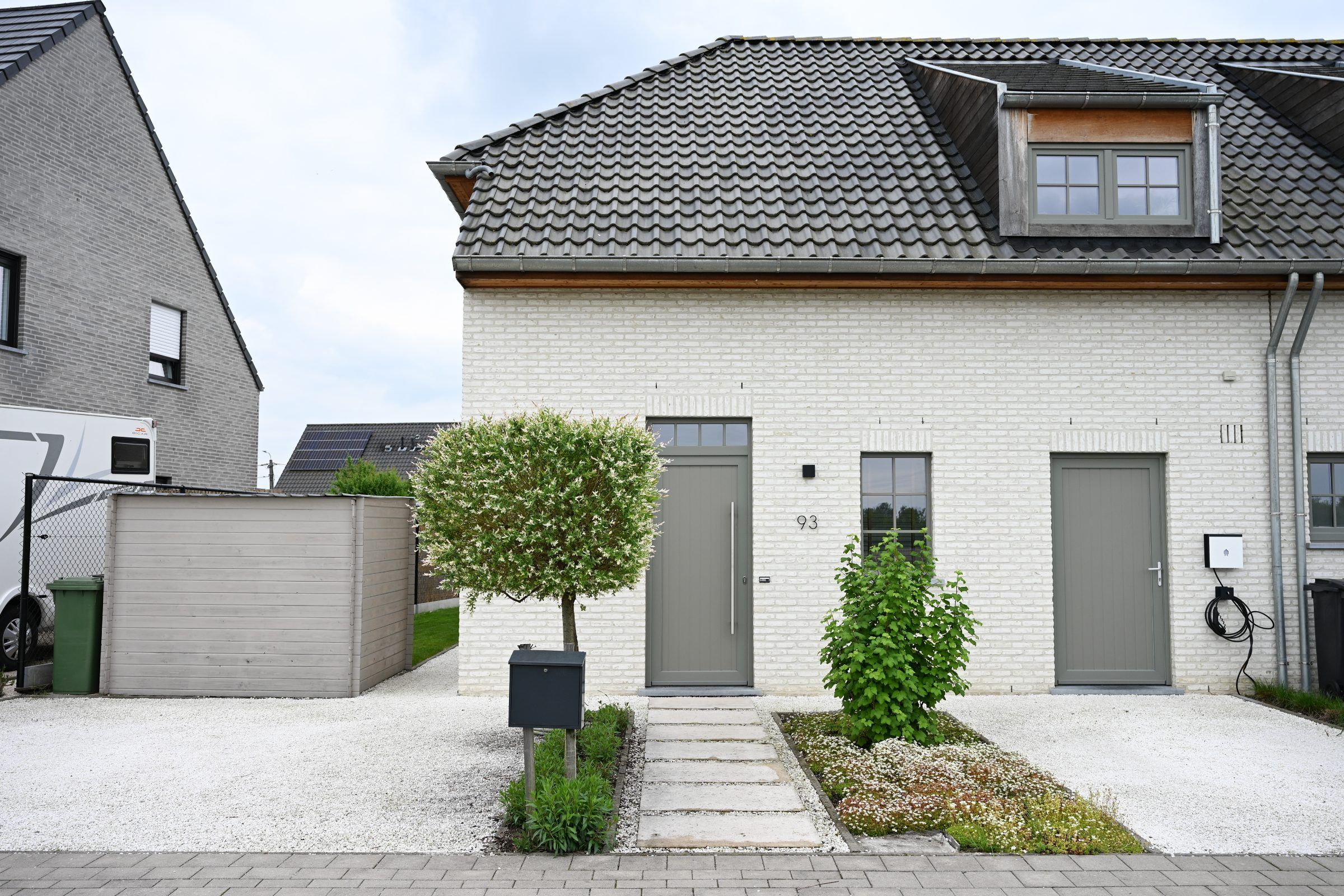 Moderne woning in doodlopende straat met 3 slpkrs, EPC A - foto 2
