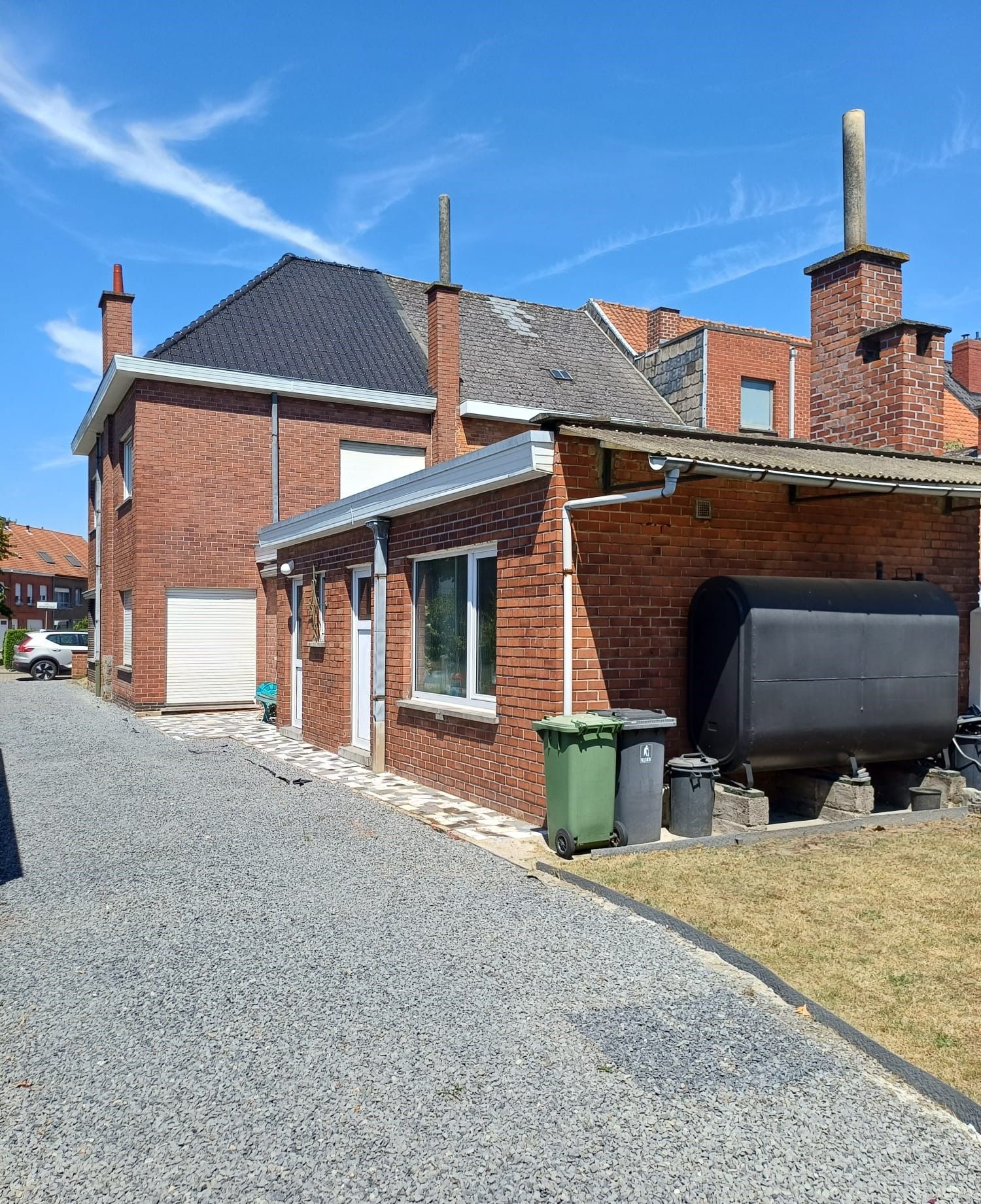 ZWIJNAARDE - Half open woning, 3 slpks, tuin, oprit, grote garage - EPC D - foto 2