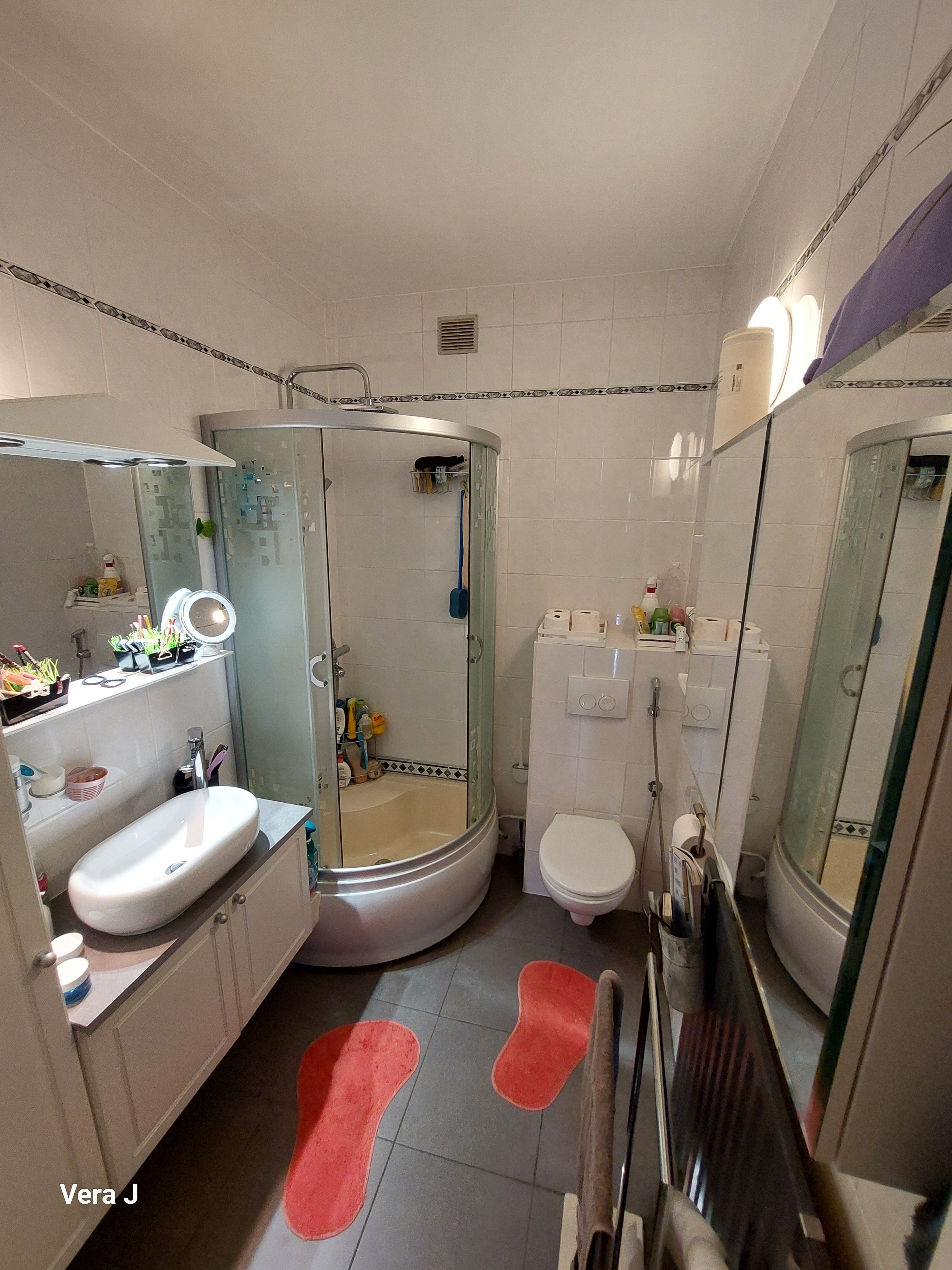 Ruim 2 slaapkamers appartement in Merksem met lift en parking ! - foto 6