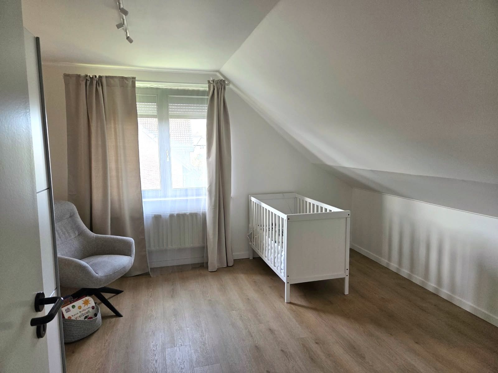 Instapklare halfopen woning in doodlopende straat - foto 7