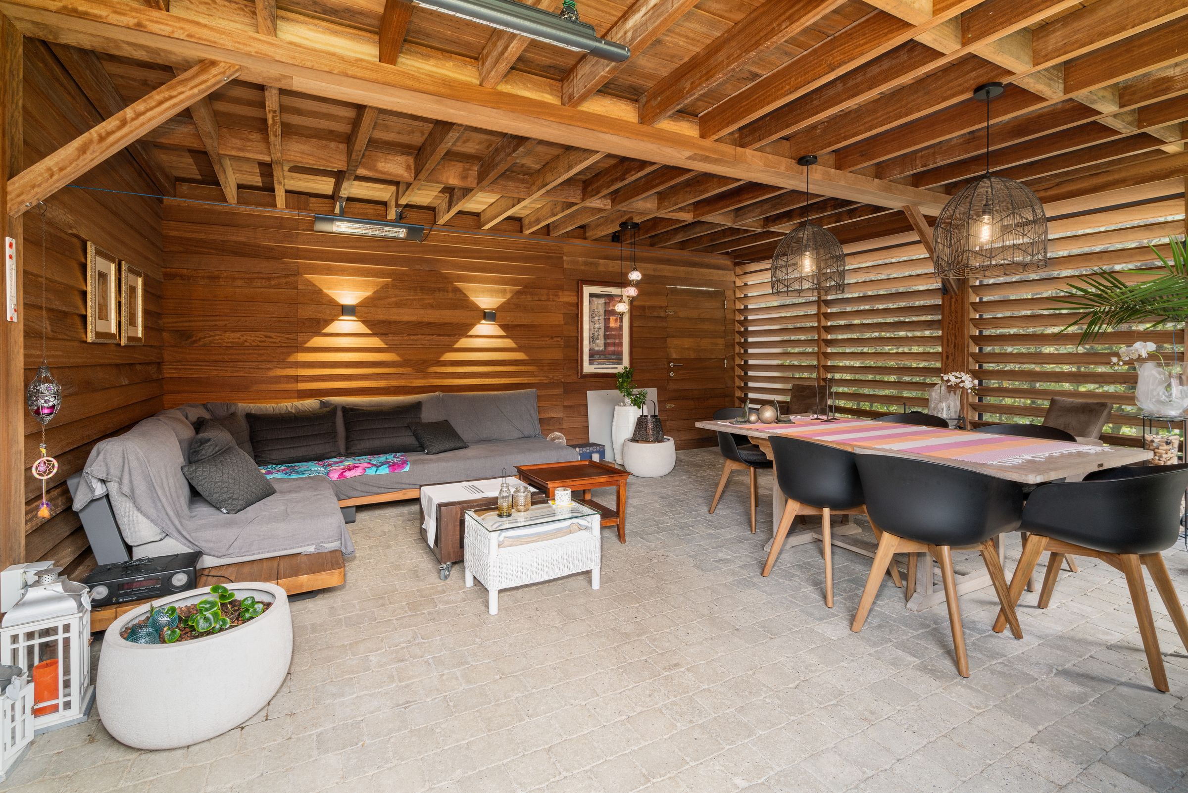 Verkocht: HOB met tuin en stijlvolle pergola - foto 4