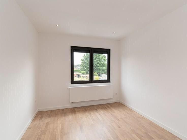 Instapklare gezinswoning (2021) met 4 slaapkamers, 2 badkamers en EPC B in hartj - foto 7