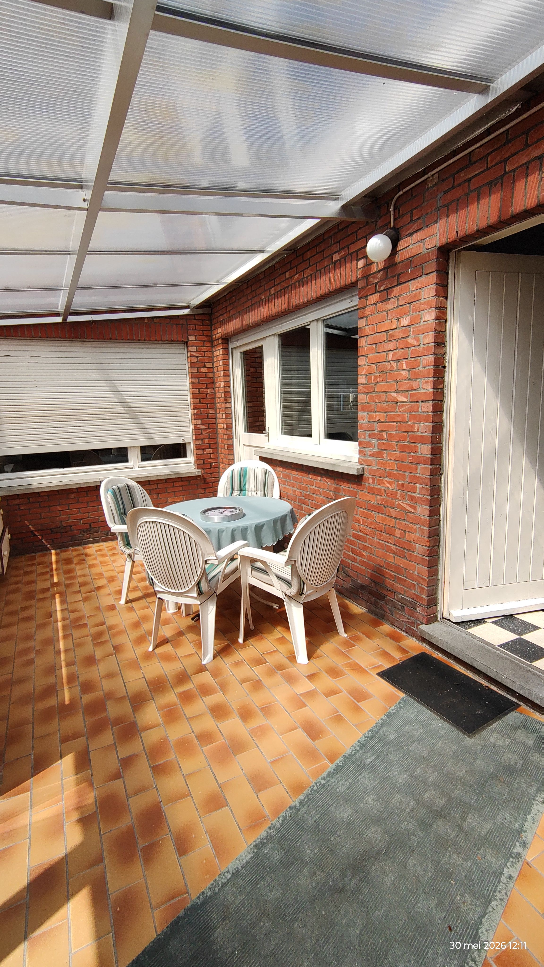 Ruime, lichte, op te frissen woning met centrale ligging. - foto 10