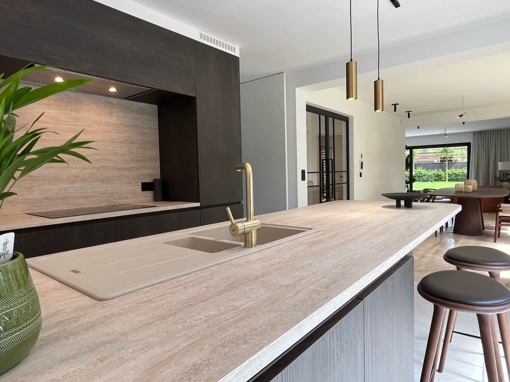 Volledig high end verbouwde woning nabij het centrum van Sint-Martens-Latem - foto 3