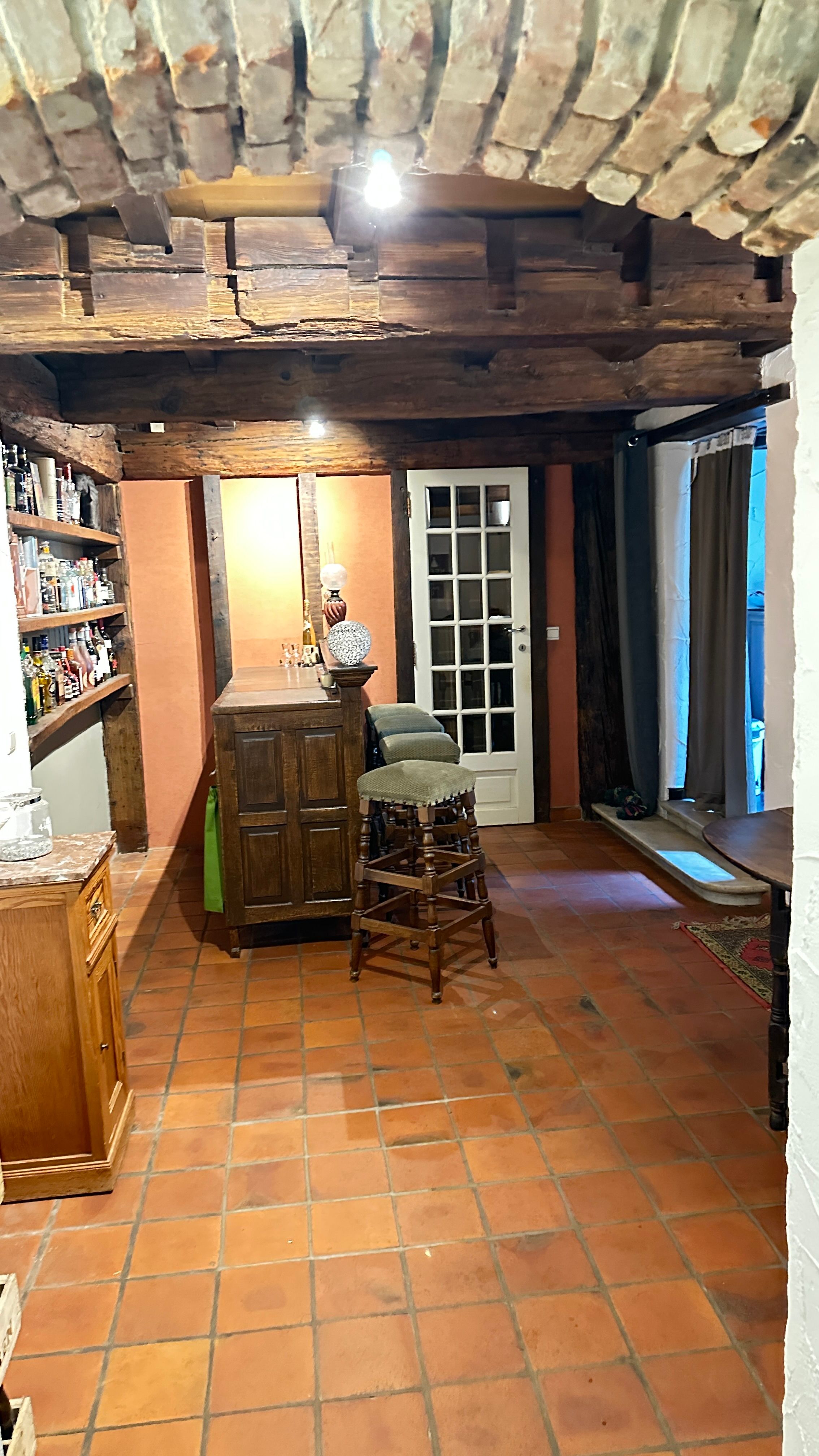 Unieke woning met enorme loods (320 m²) en oase van rust in hartje Lebbeke - foto 3