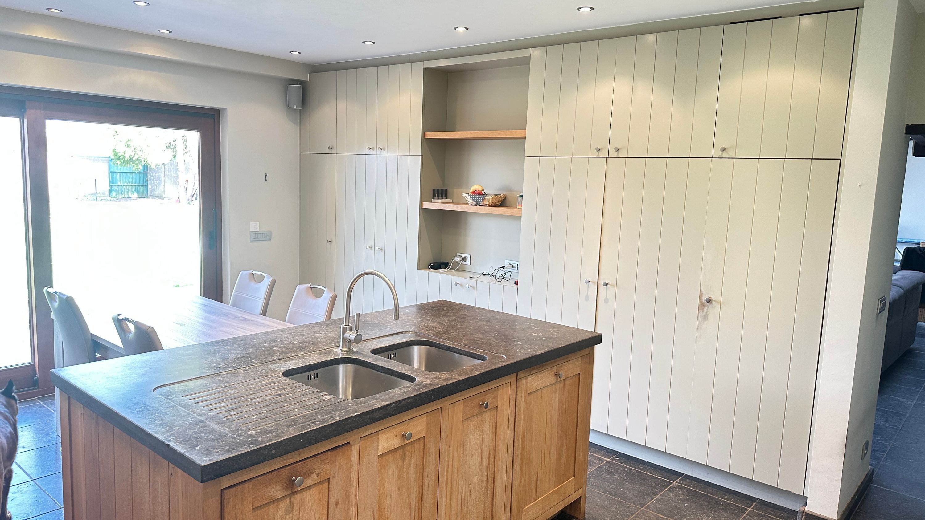 Unieke woning met enorme loods (320 m²) en oase van rust in hartje Lebbeke - foto 14