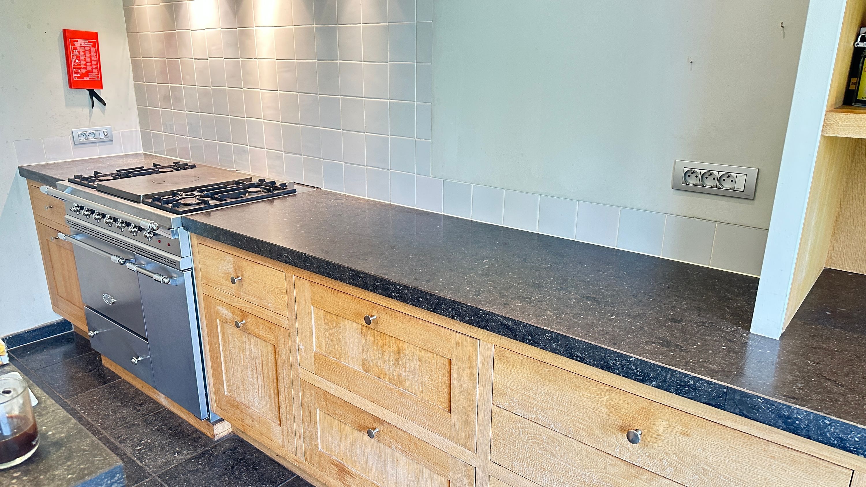 Unieke woning met enorme loods (320 m²) en oase van rust in hartje Lebbeke - foto 15