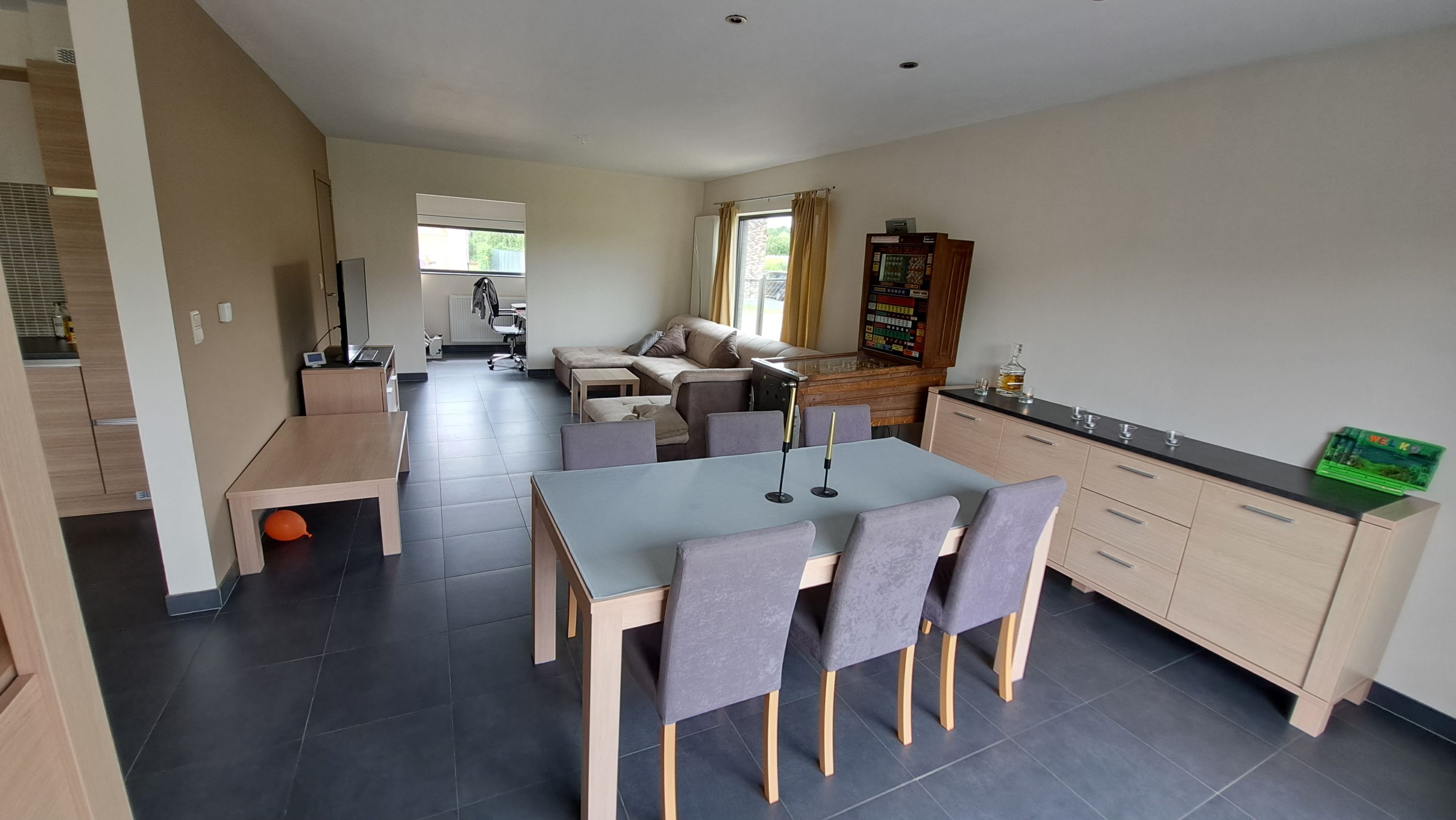 Ruime instapklare 3-gevelwoning met garage, grote kelder en zolder  - foto 5