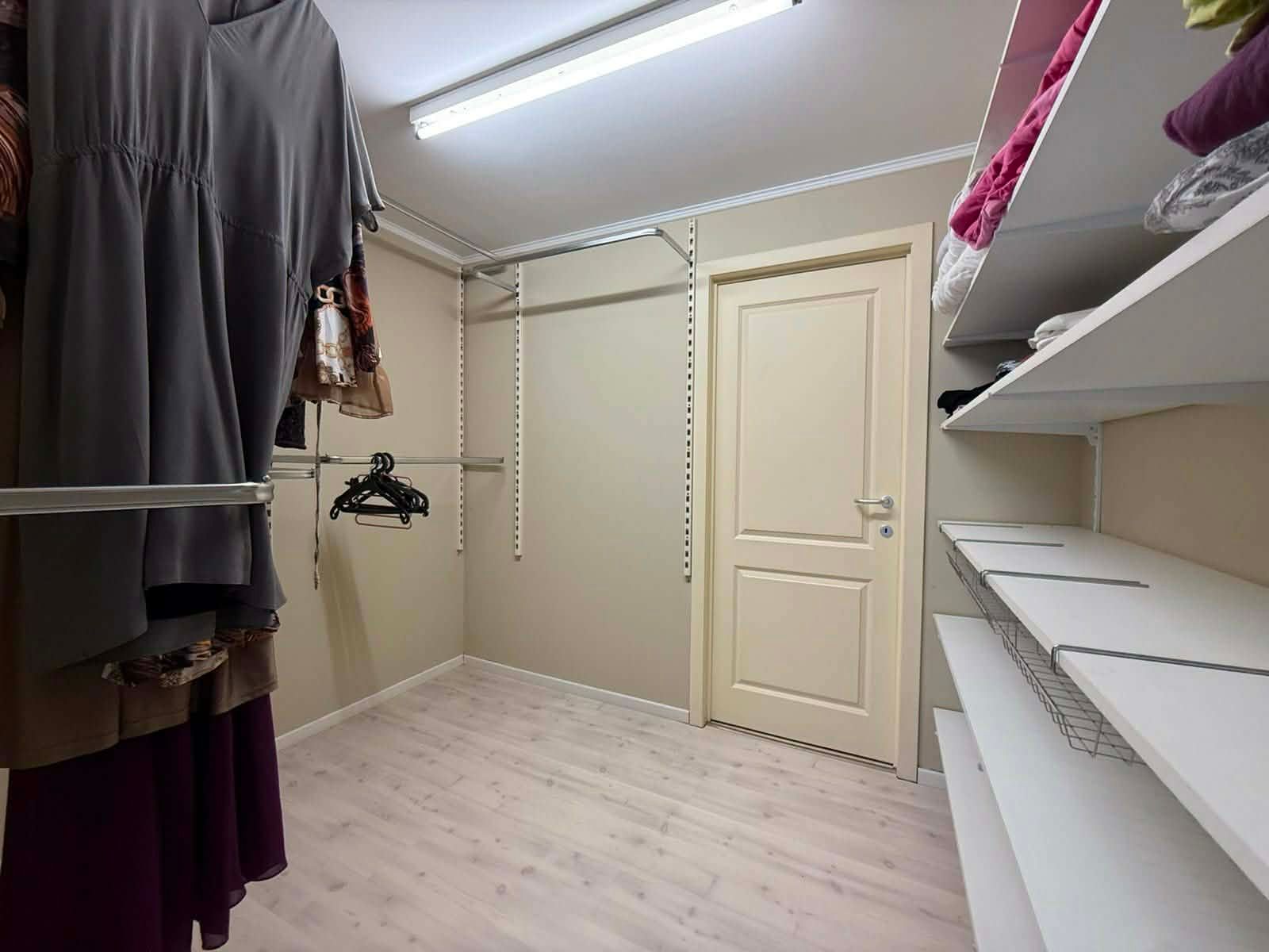 Prachtige bel-etage woning rustig gelegen maar toch kort bij het centrum,schol… - foto 13