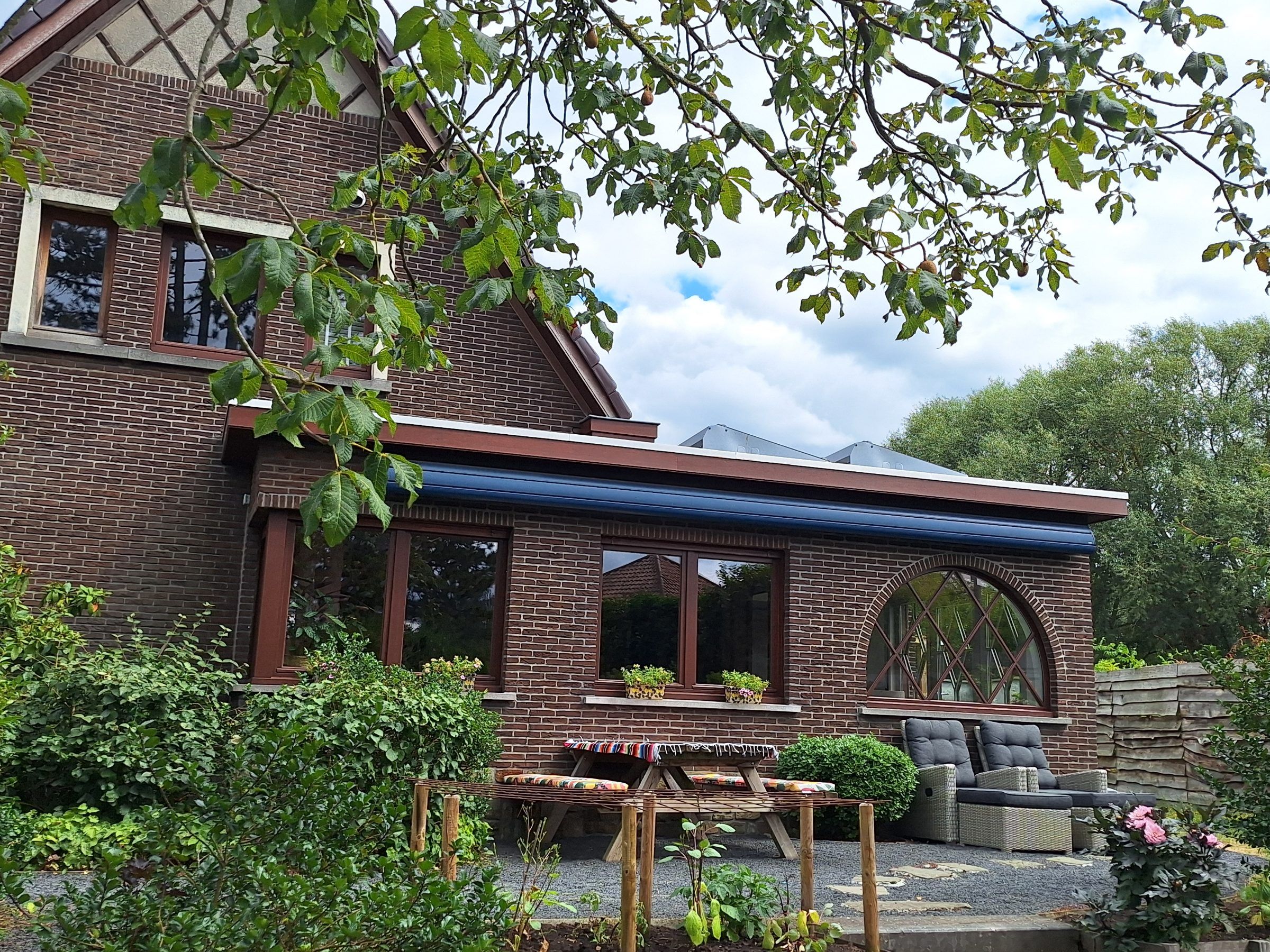 Charmante woning met mooie tuin - foto 2