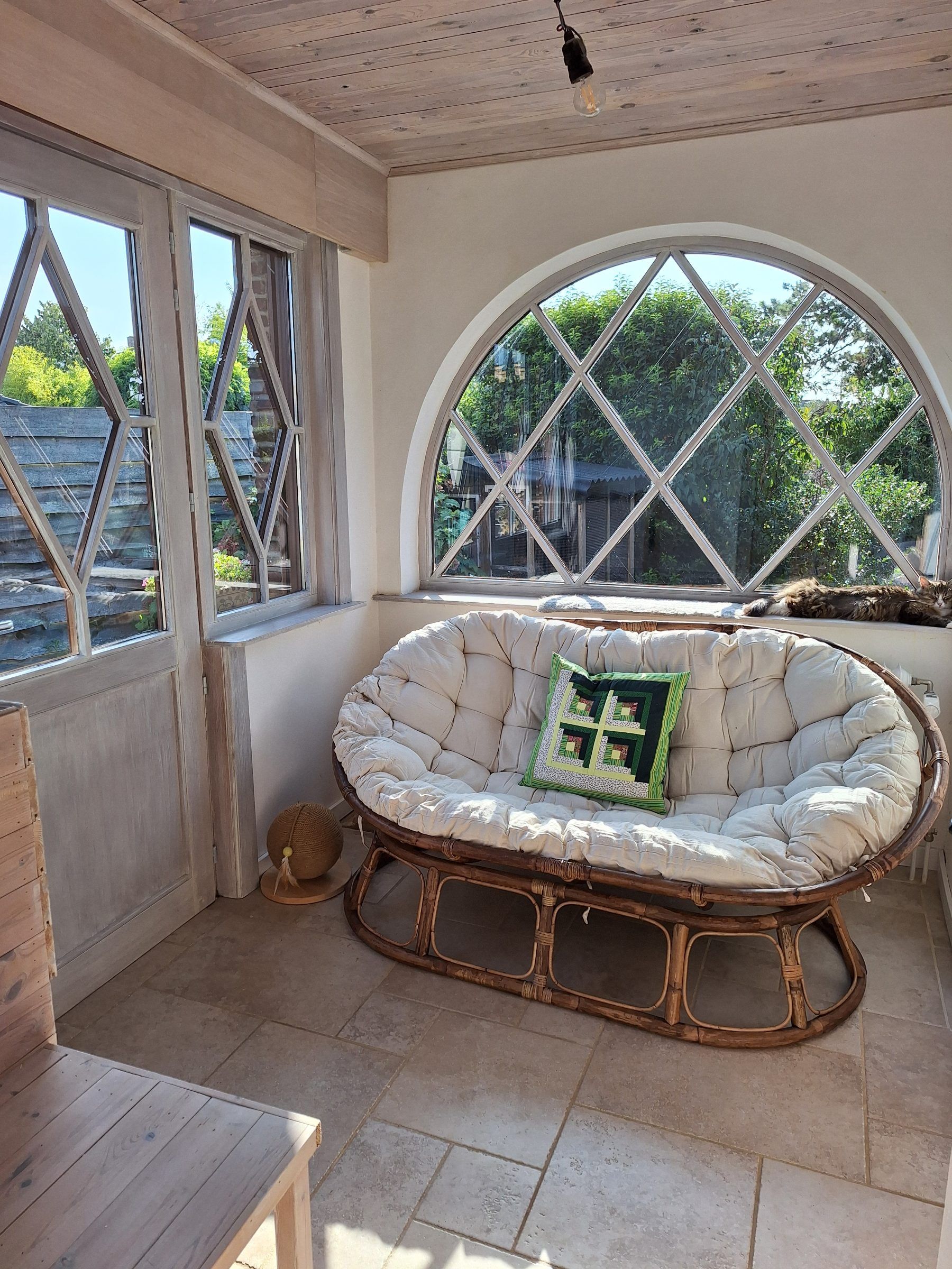 Charmante woning met mooie tuin - foto 6