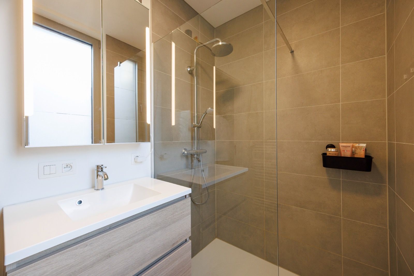 Modern 2-slaapkamerappartement op toplocatie - foto 10