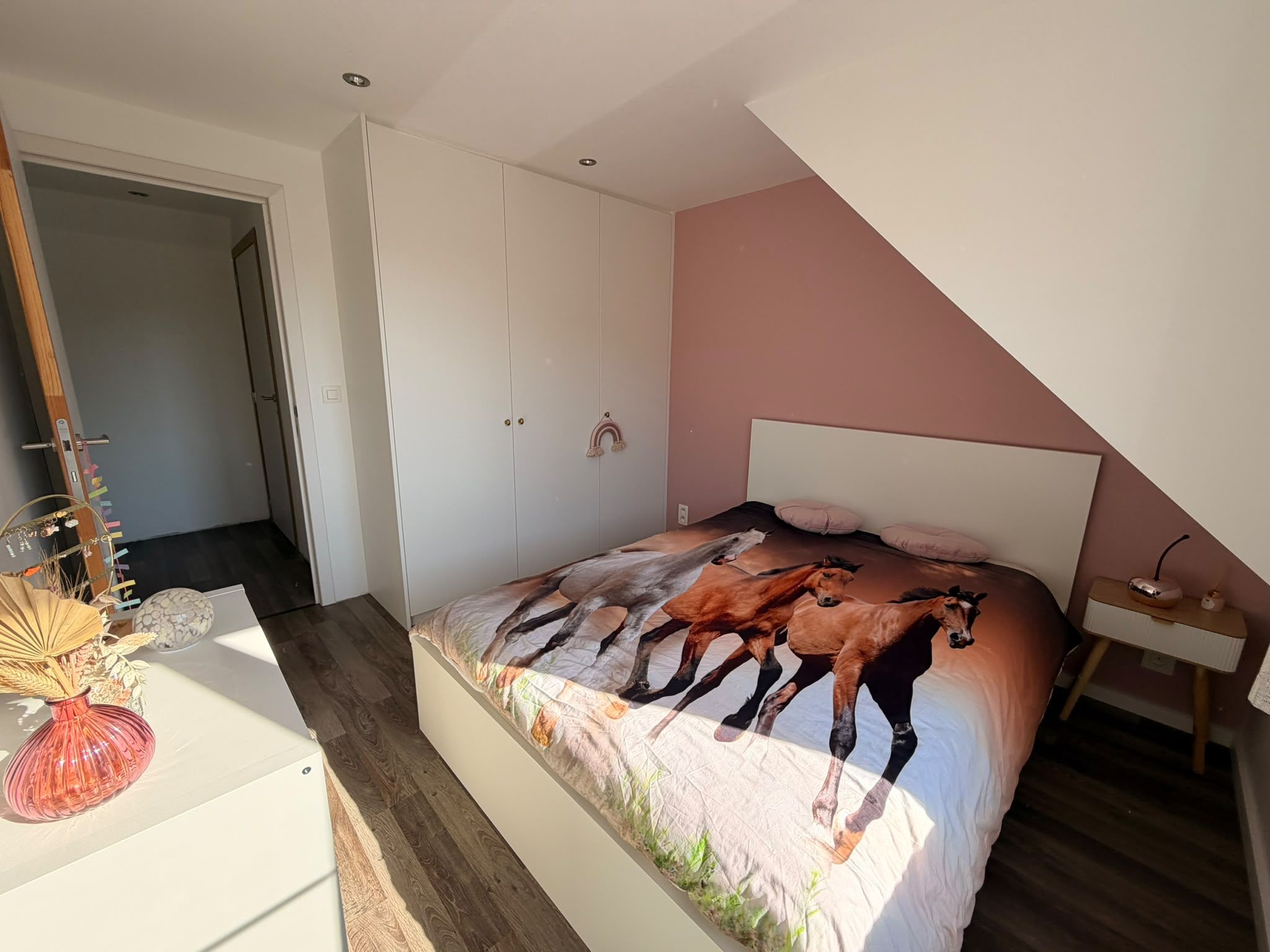 Gerenoveerde woning met 3 slaapkamer en bureau - foto 6