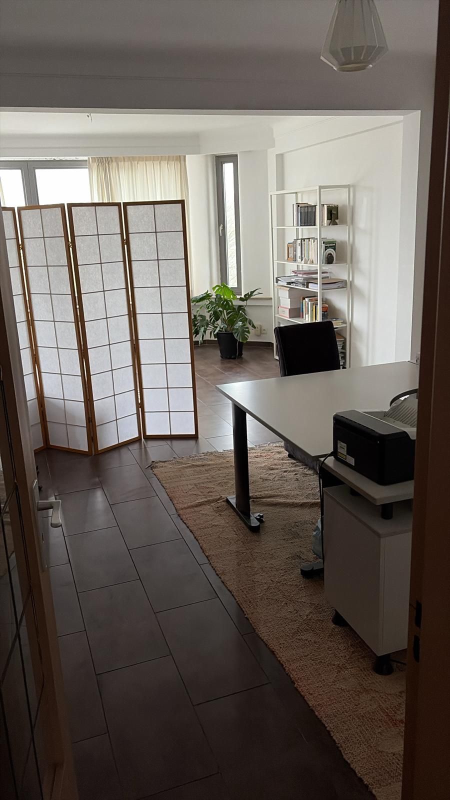Lichtrijk appartement met 2 slaapkamers in een goede buurt - foto 10