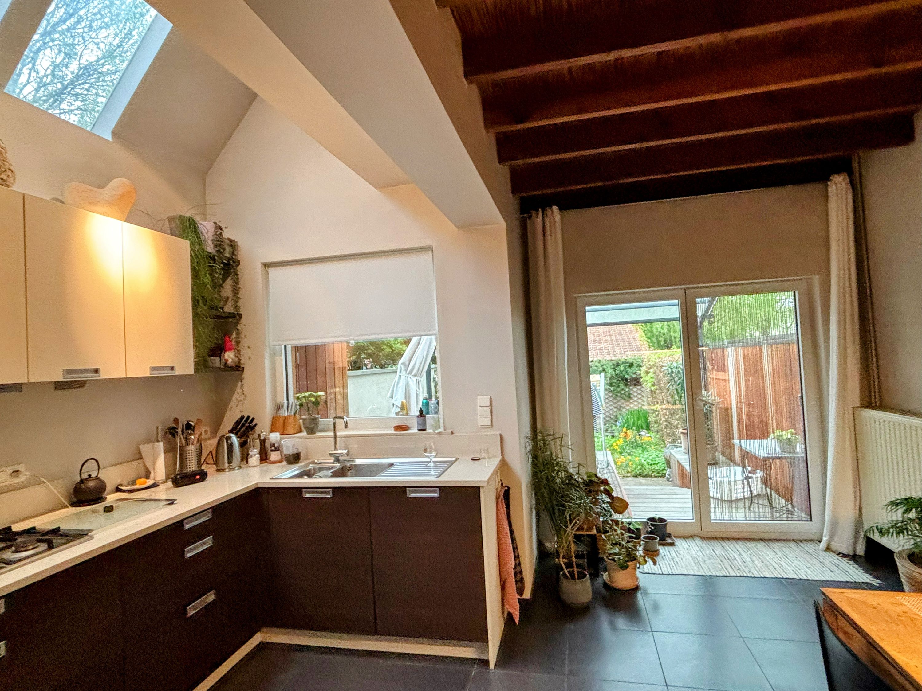 Gerenoveerde interbellum woning met 3 slaapkamers en stadstuin. - foto 5