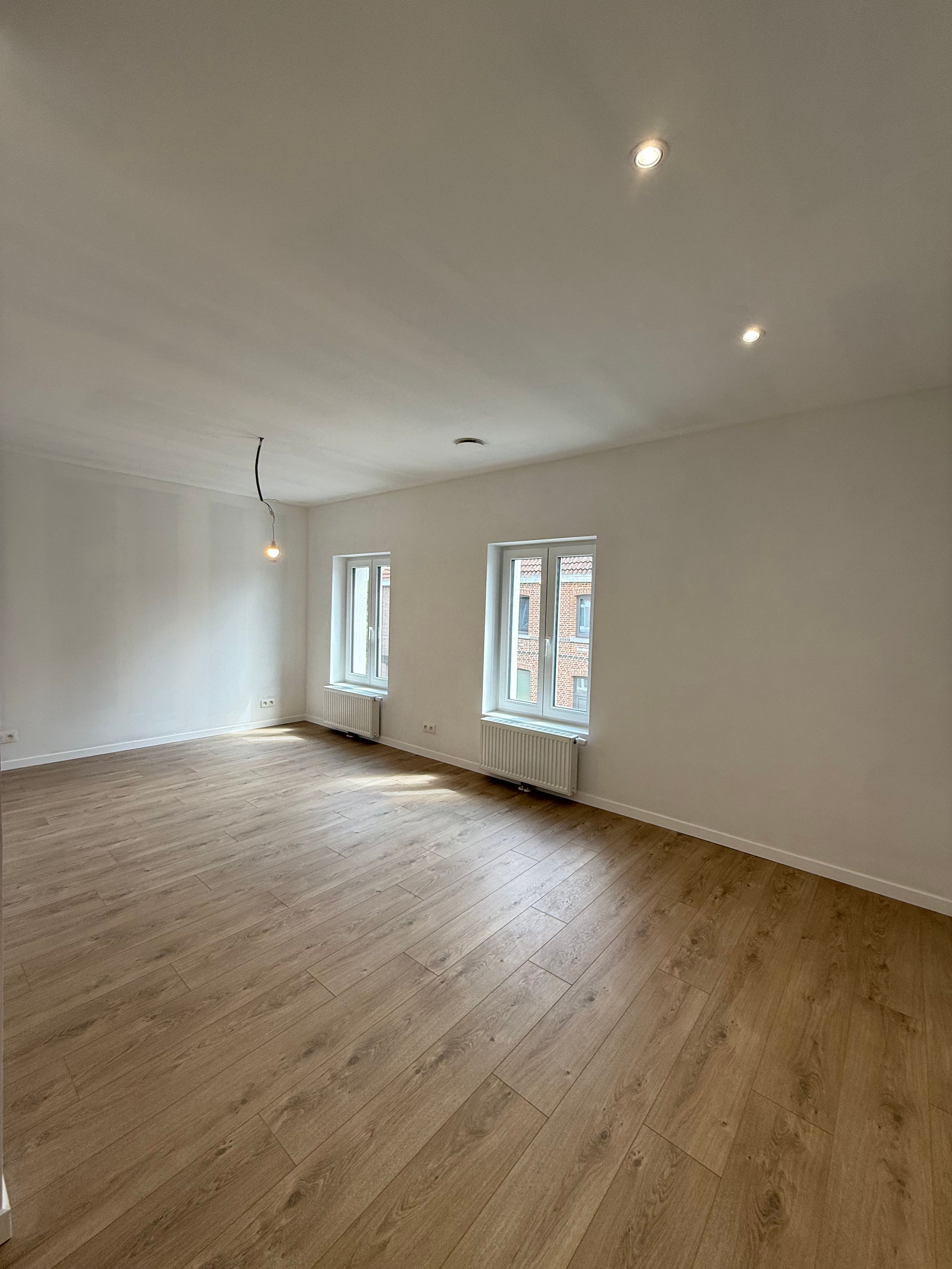 Energiezuinige gerenoveerde woning van 145m2 met tuin te dendermonde - foto 9