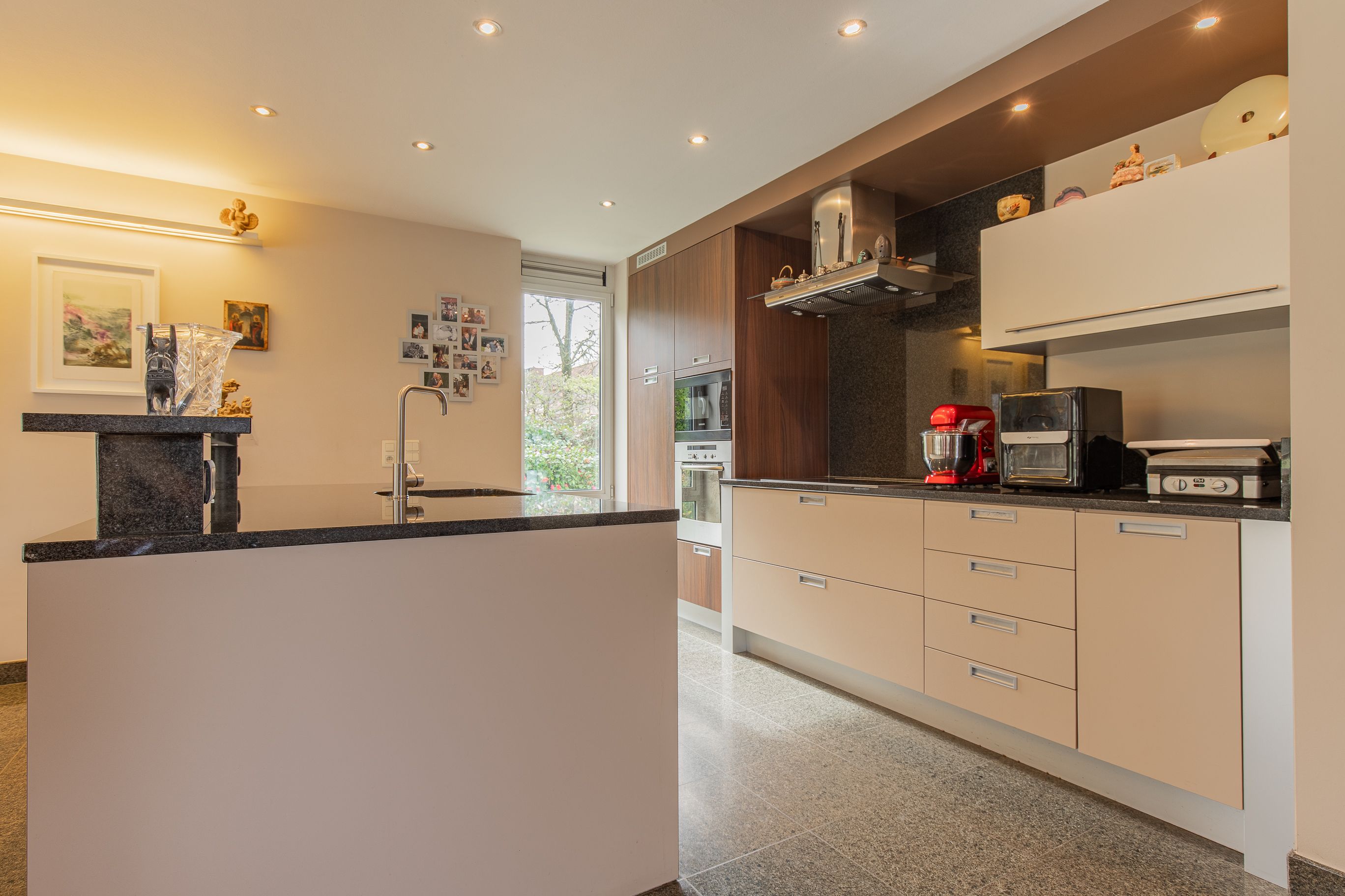 Uitzonderlijk rustig gelegen villa in park - foto 4