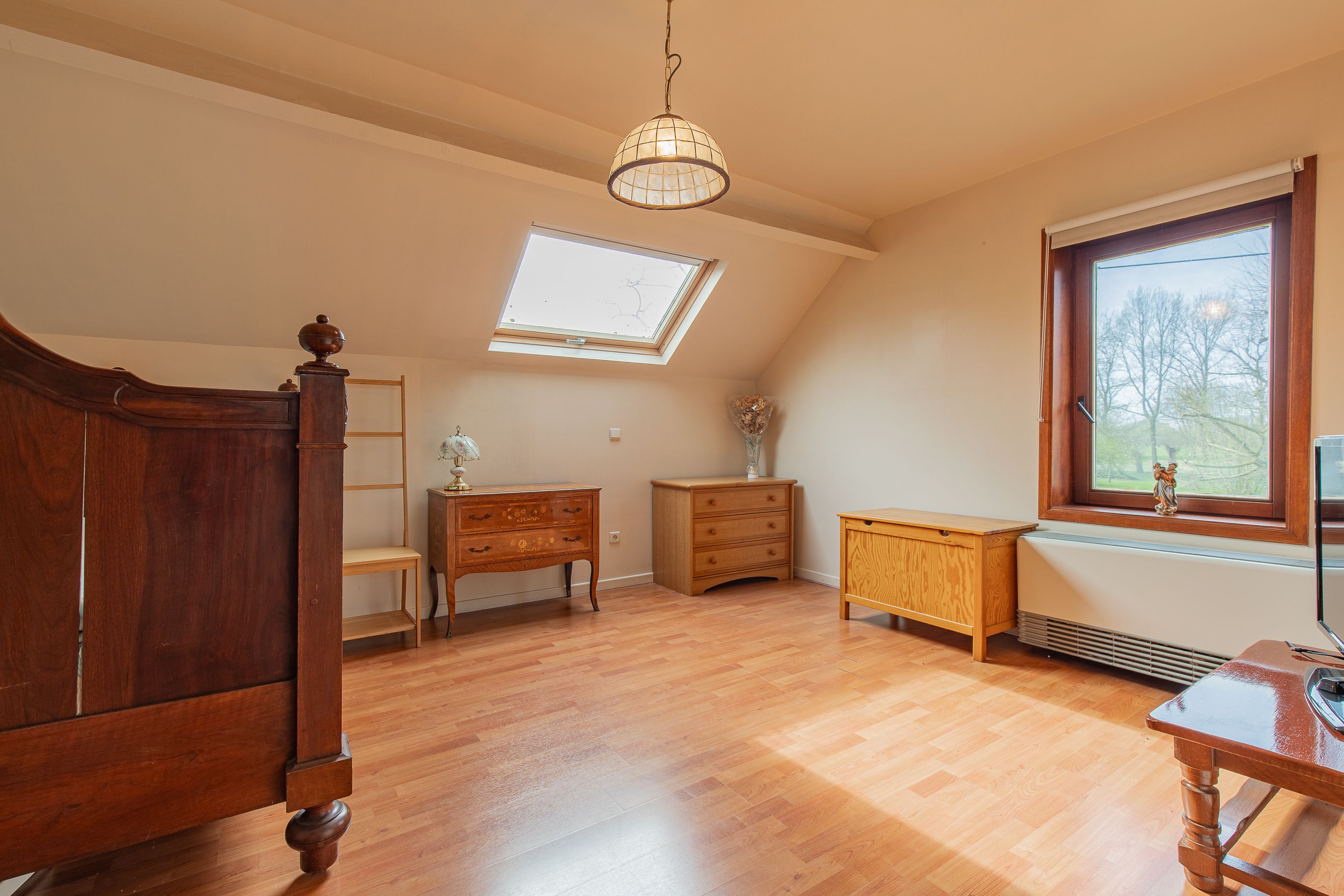 Uitzonderlijk rustig gelegen villa in park - foto 10