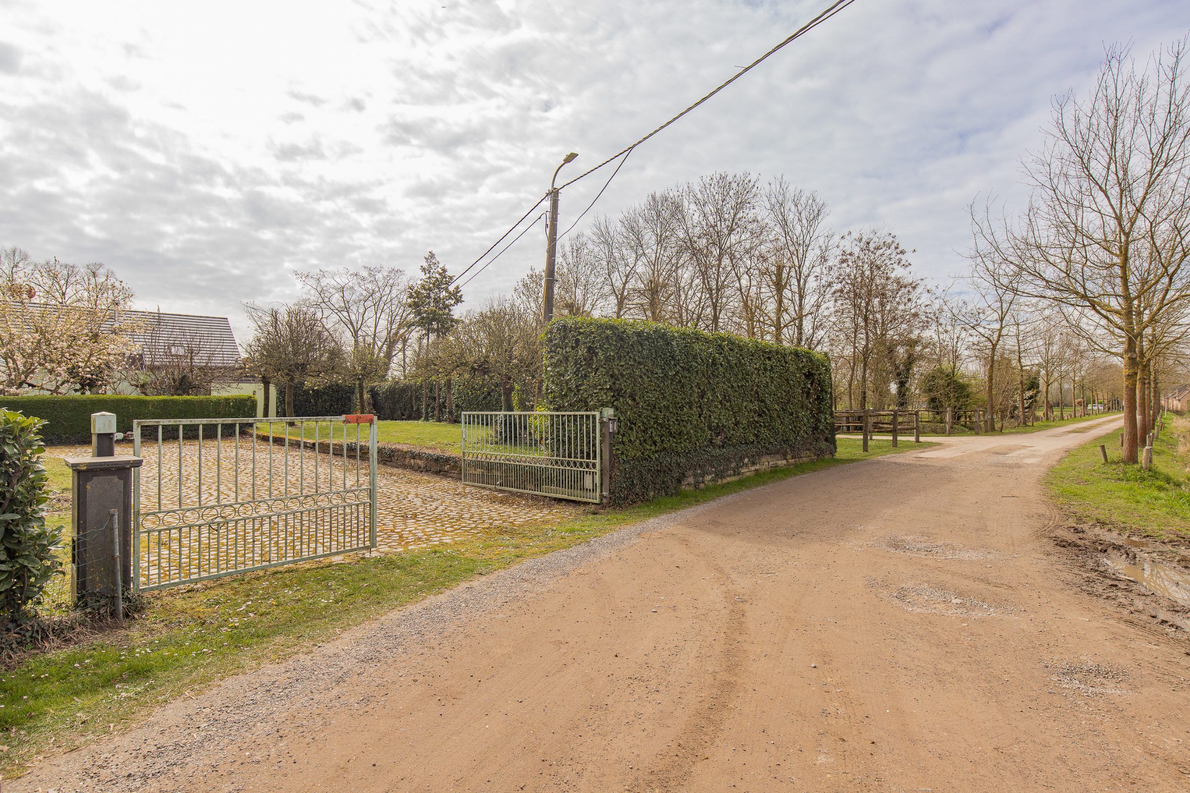 Uitzonderlijk rustig gelegen villa in park - foto 28