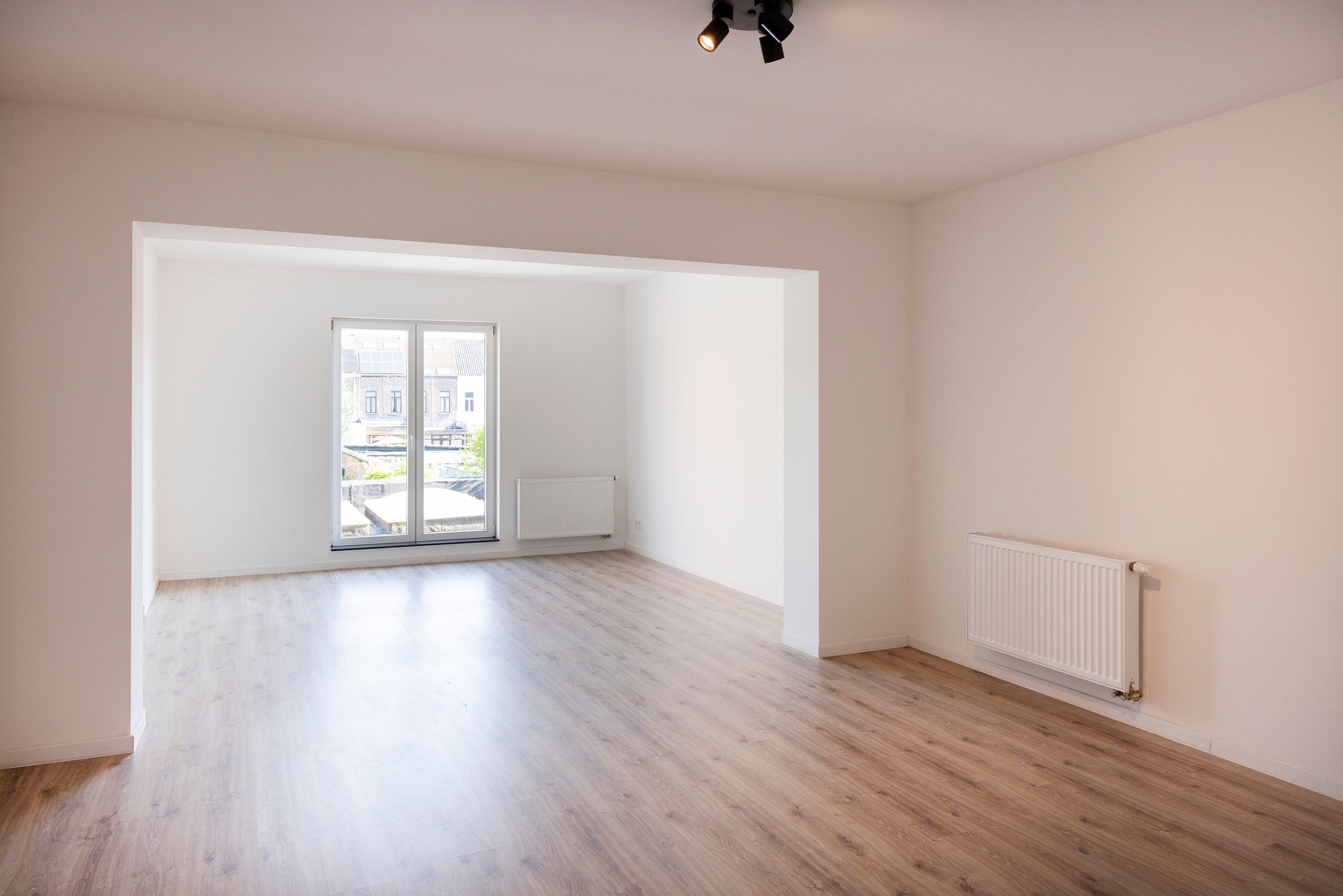 Volledig vernieuwde interbellumwoning te koop te Kortrijk - foto 5