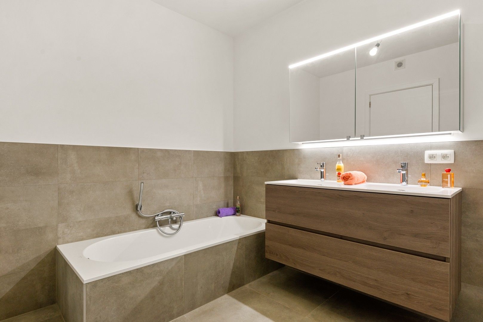 Antwerpen C trendy 2 slk appartement nabij Eilandje - foto 3