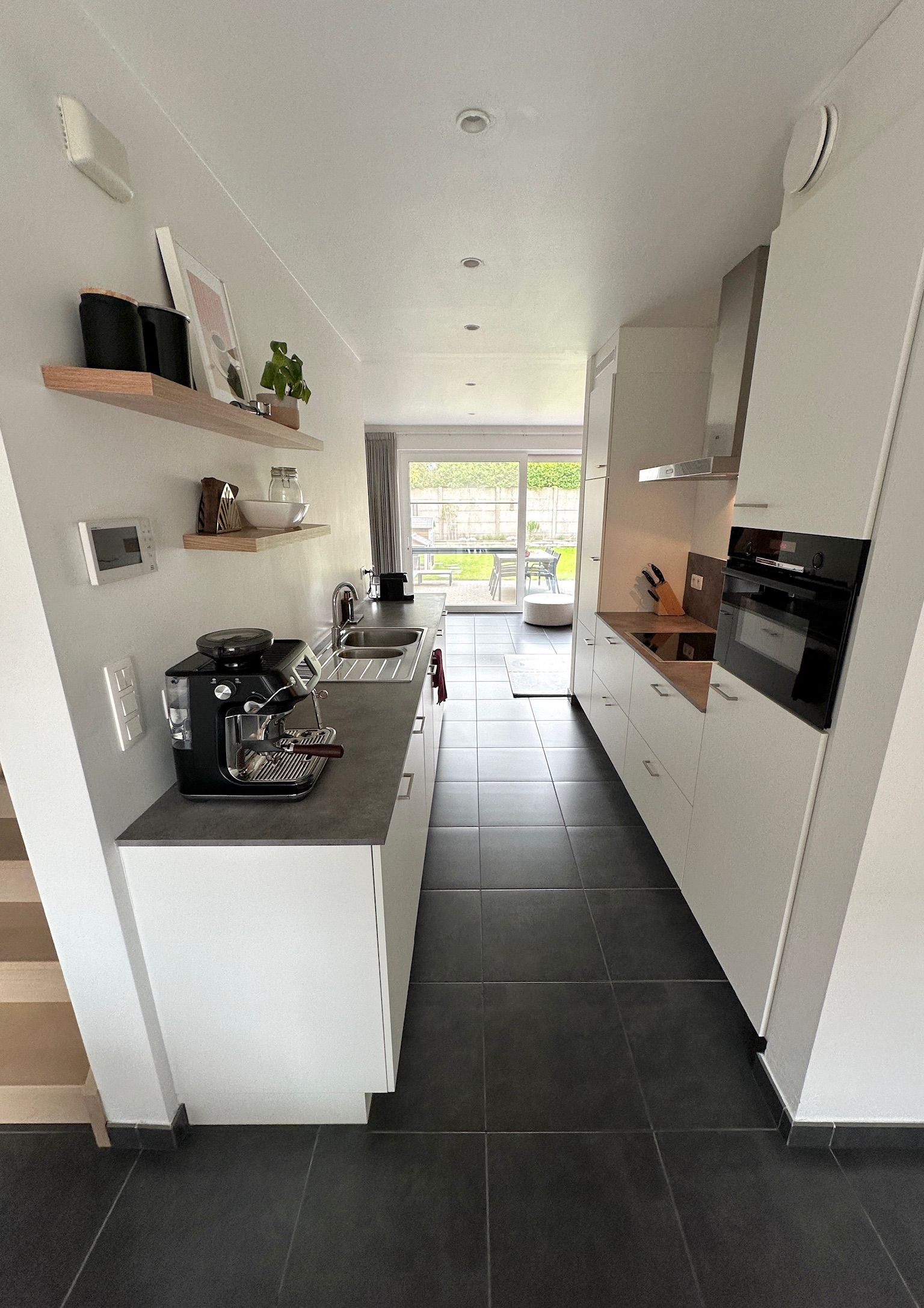 Instapklare, halfopen BEN-woning met zuidgerichte tuin in doodlopende straat - foto 7