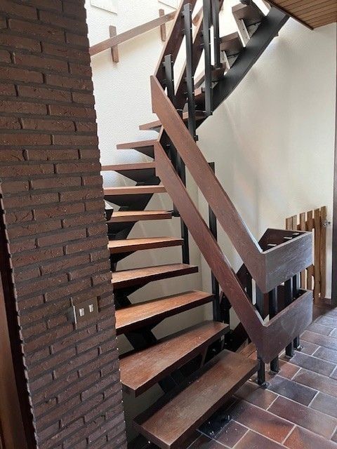 Charmante woning met geïntegreerde dokterspraktijk, gelegen in het hart van Mol. - foto 3